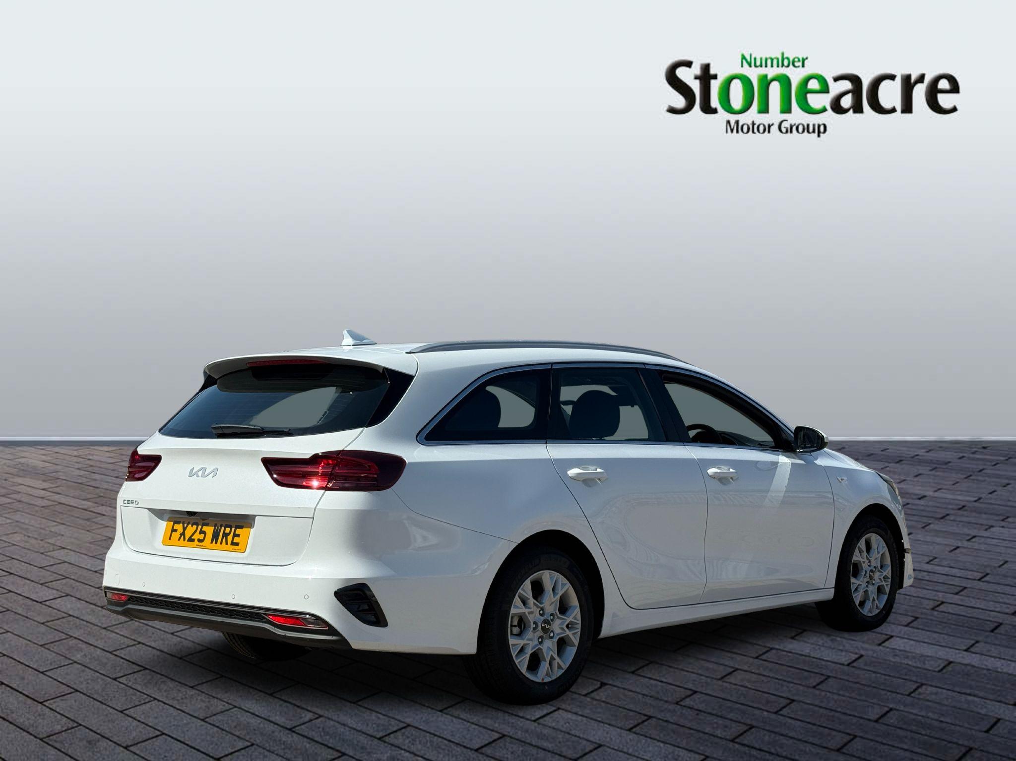 Kia Ceed 1.5 T-GDi 2 Sportswagon Euro 6 (s/s) 5dr FX25WRE Image 3