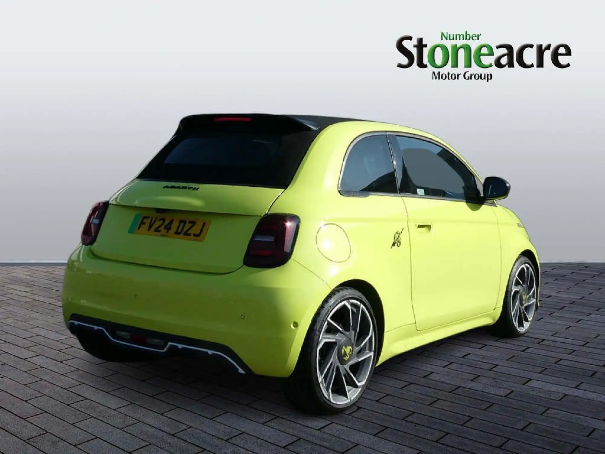 Abarth 500e Cabrio 42kWh Turismo Auto 2dr FV24DZJ Image 3