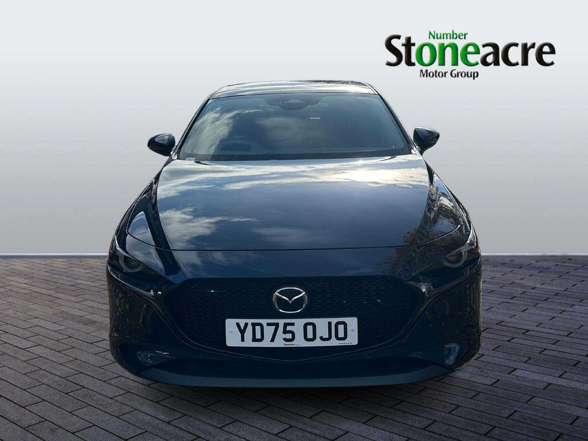 Mazda Mazda3 2.5 e-SKYACTIV-G MHEV Exclusive-Line Auto Euro 6 (s/s) 5dr YD75OJO Image 2