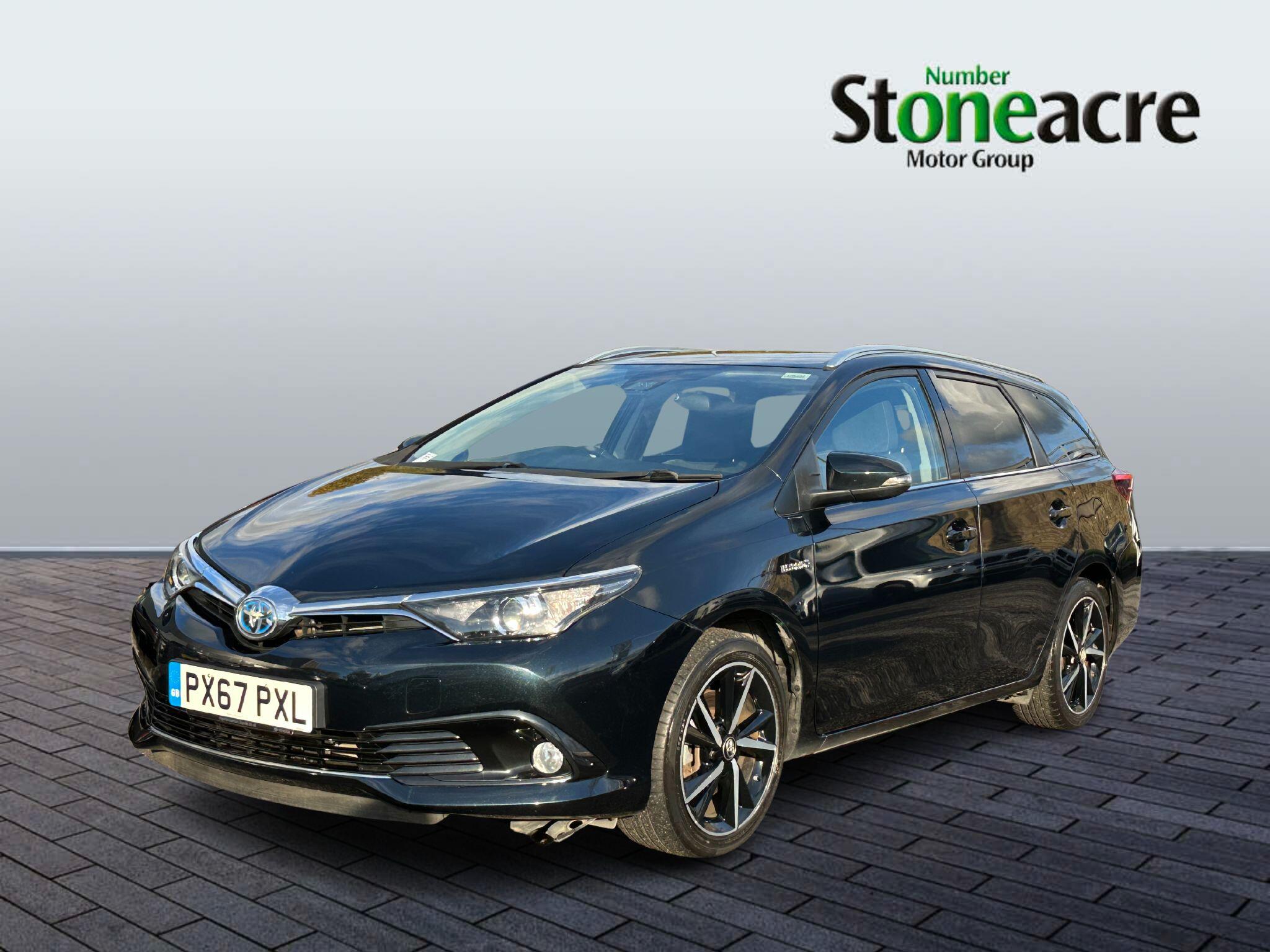 Toyota Auris 1.8 VVT-h Design Touring Sports CVT Euro 6 (s/s) 5dr (Safety Sense) PX67PXL Image 3