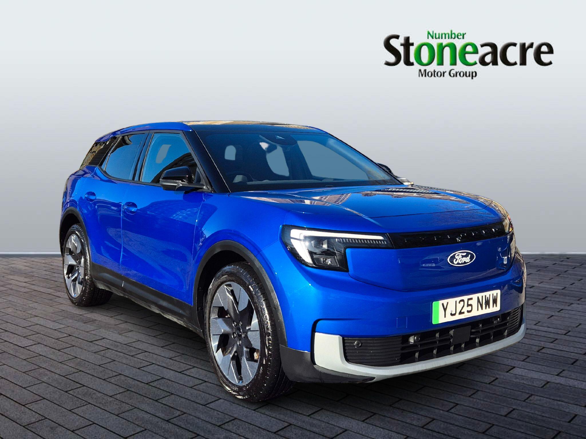 Ford Explorer Standard Range 52kWh Premium Auto 5dr YJ25NWW Image 1