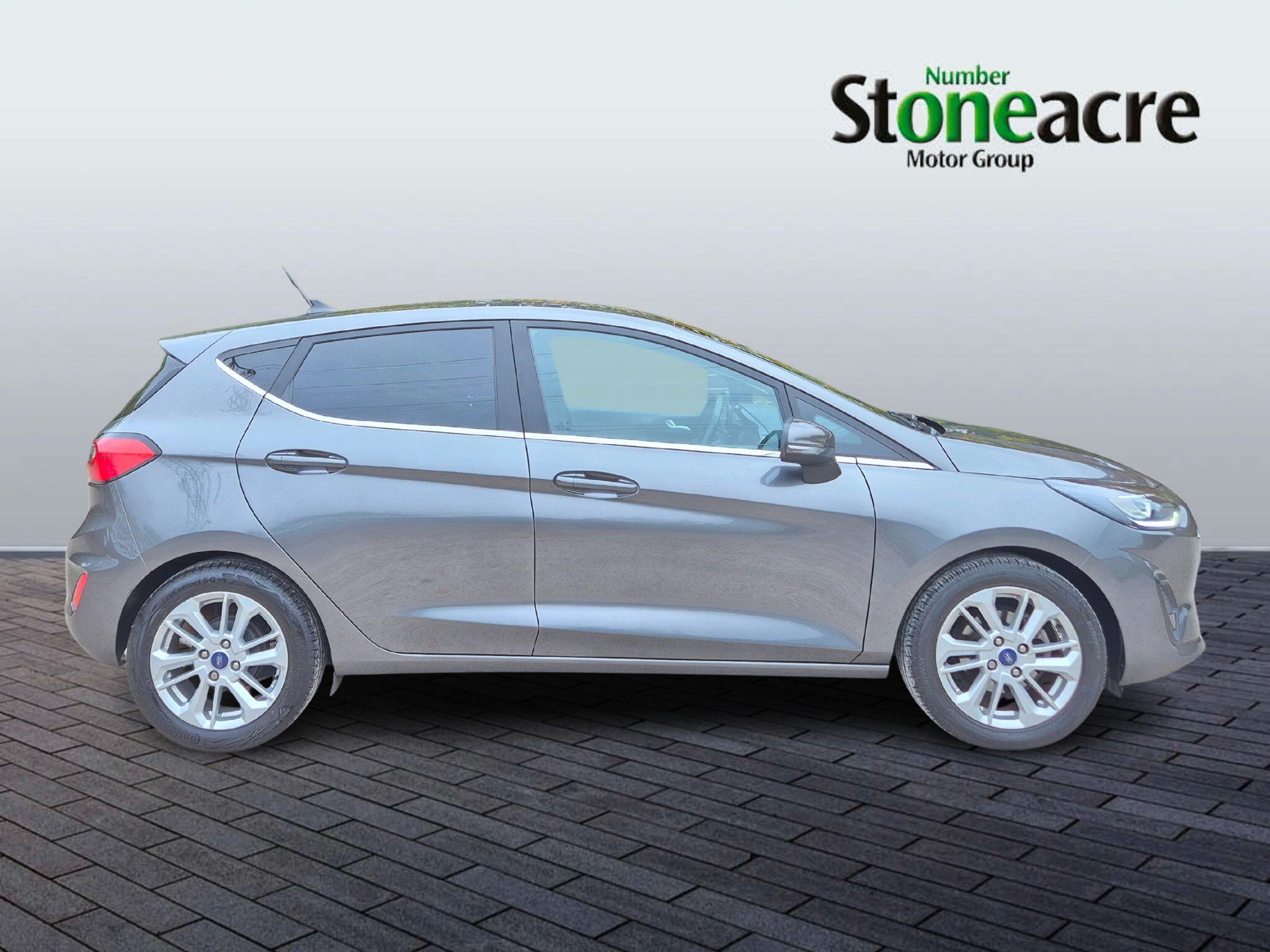 Ford Fiesta Image 2