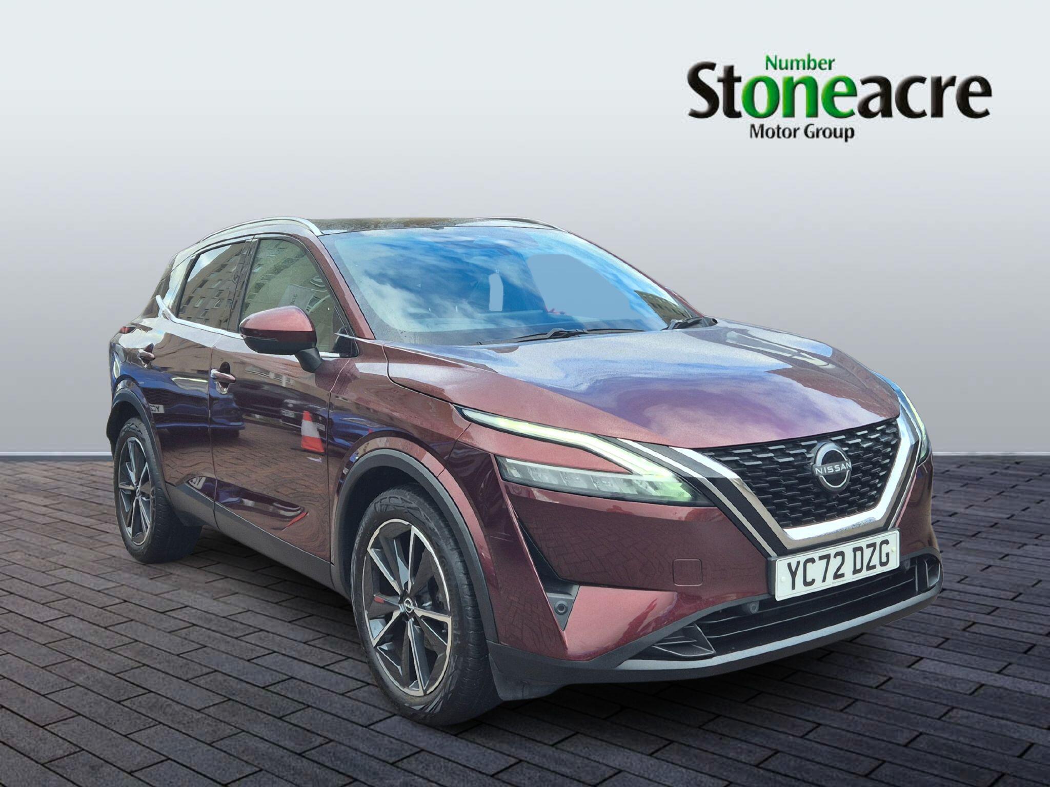 Nissan Qashqai 1.3 DiG-T MH Tekna 5dr YC72DZG Image 1