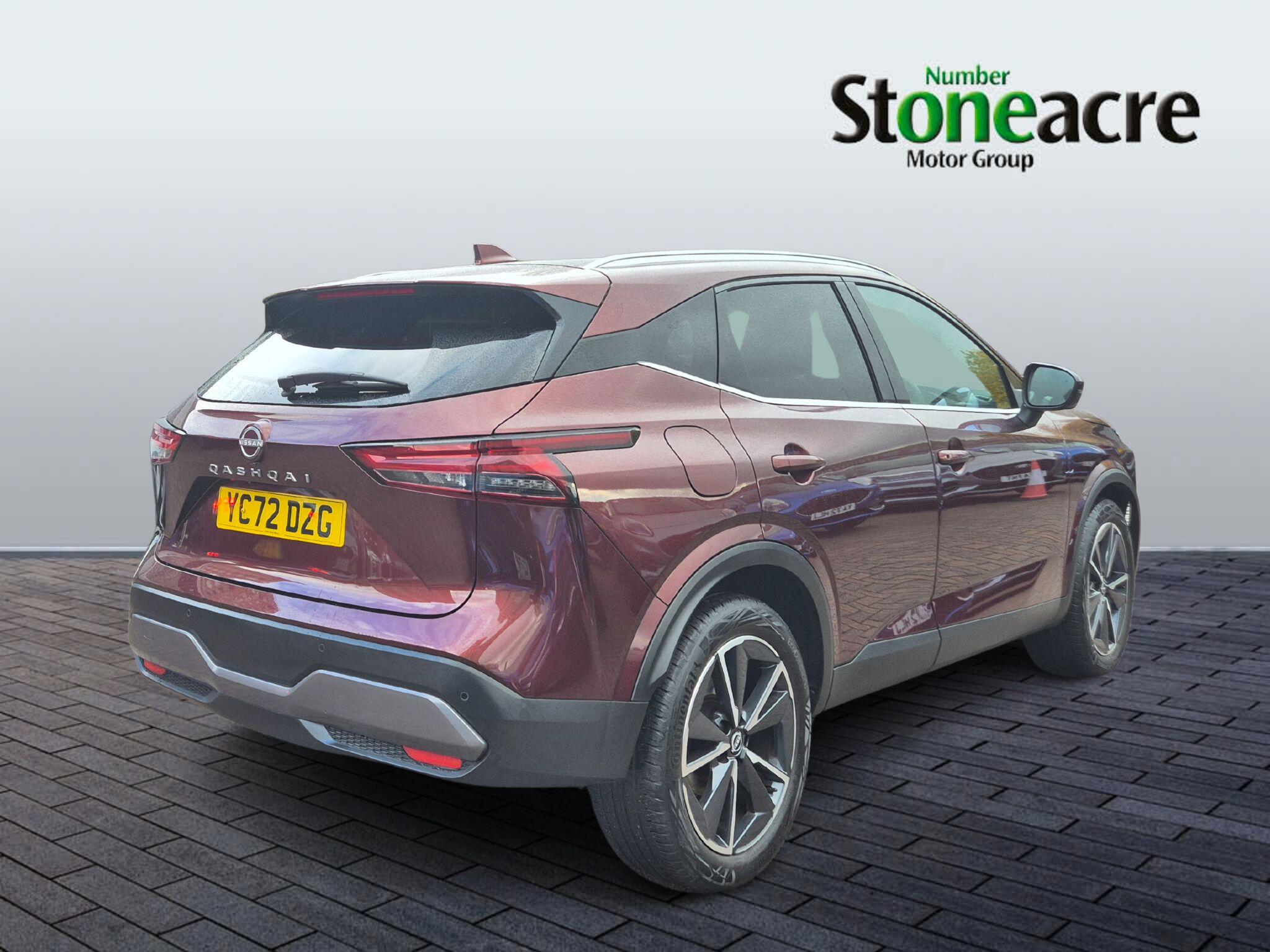 Nissan Qashqai 1.3 DiG-T MH Tekna 5dr YC72DZG Image 3