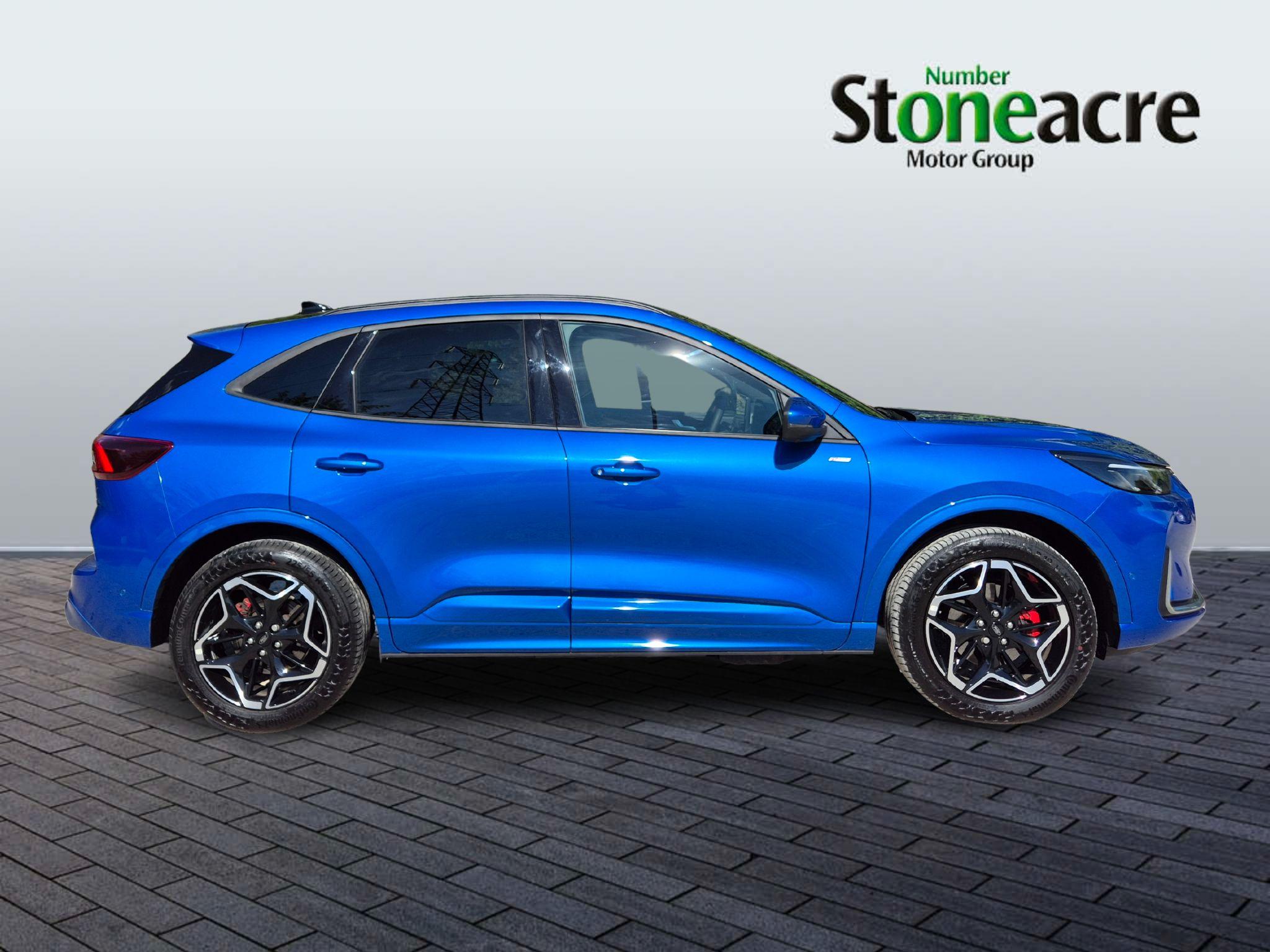 Ford Kuga Plug-In Hybrid Image 2