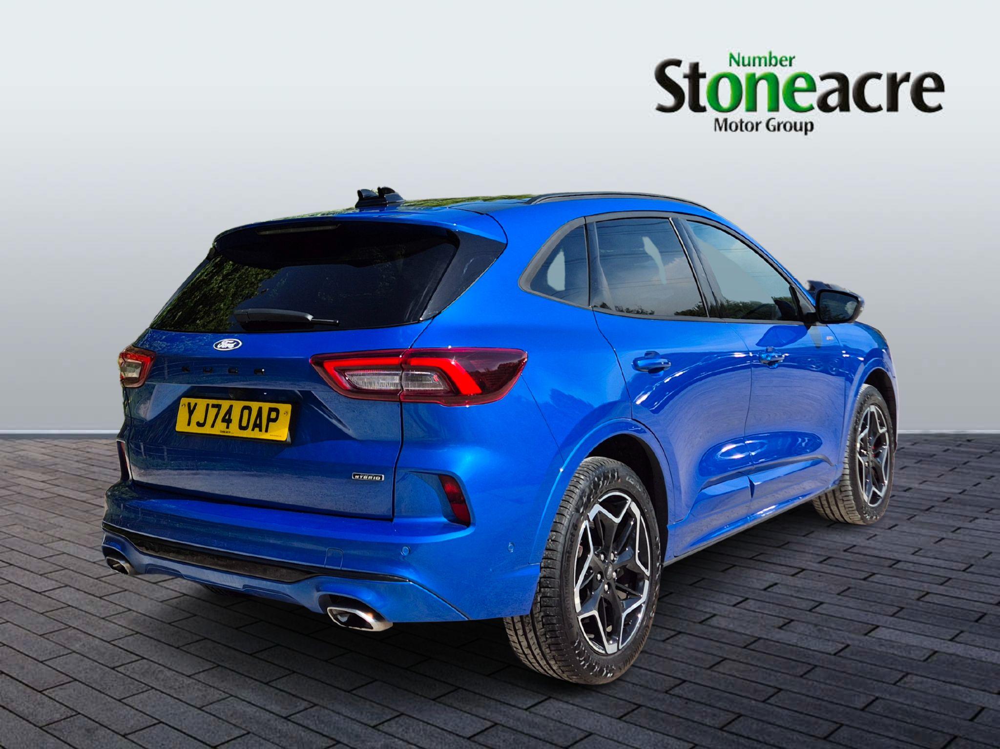 Ford Kuga Plug-In Hybrid Image 3