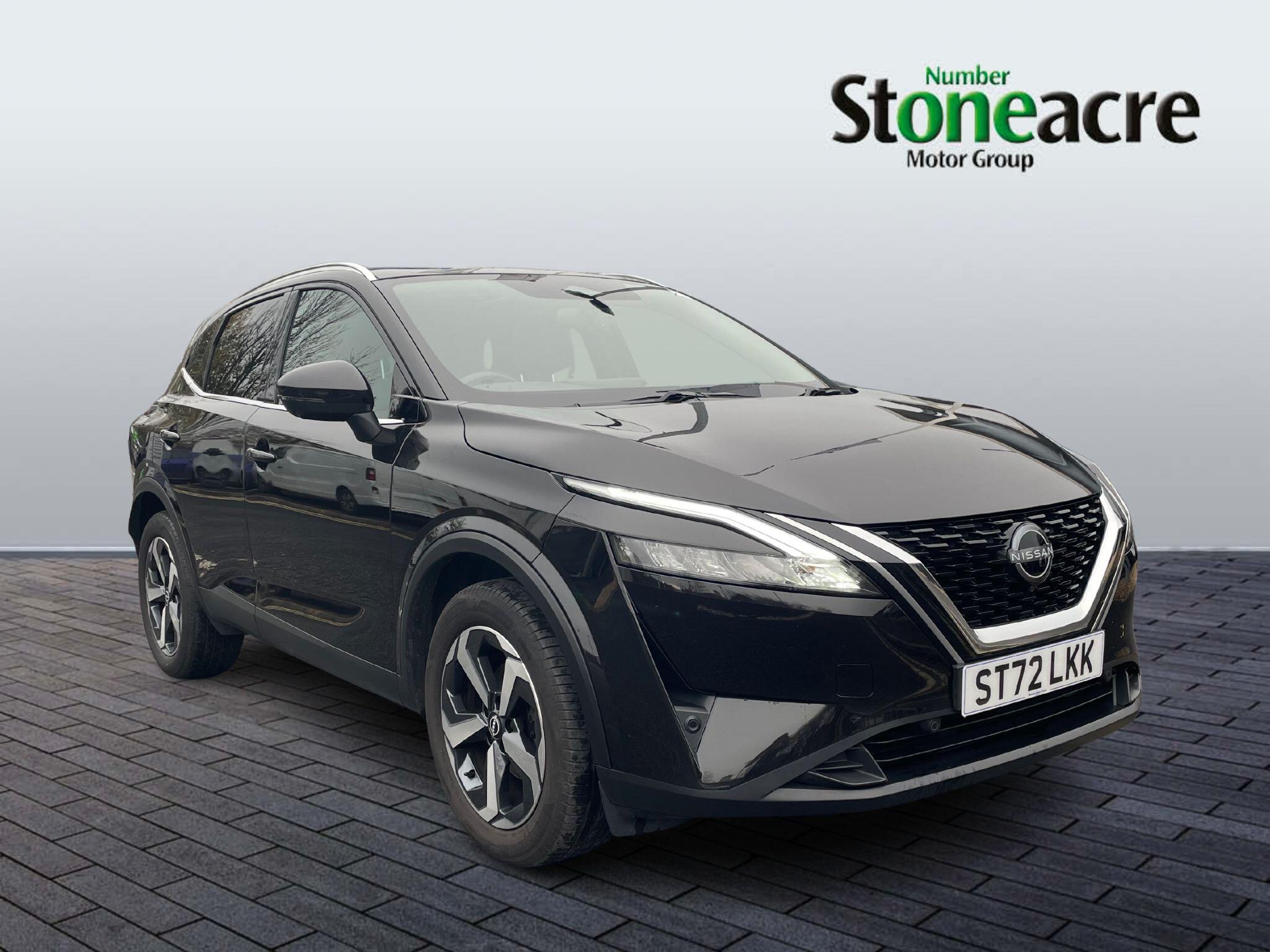 Nissan Qashqai 1.3 DiG-T MH N-Connecta 5dr ST72LKK Image 1