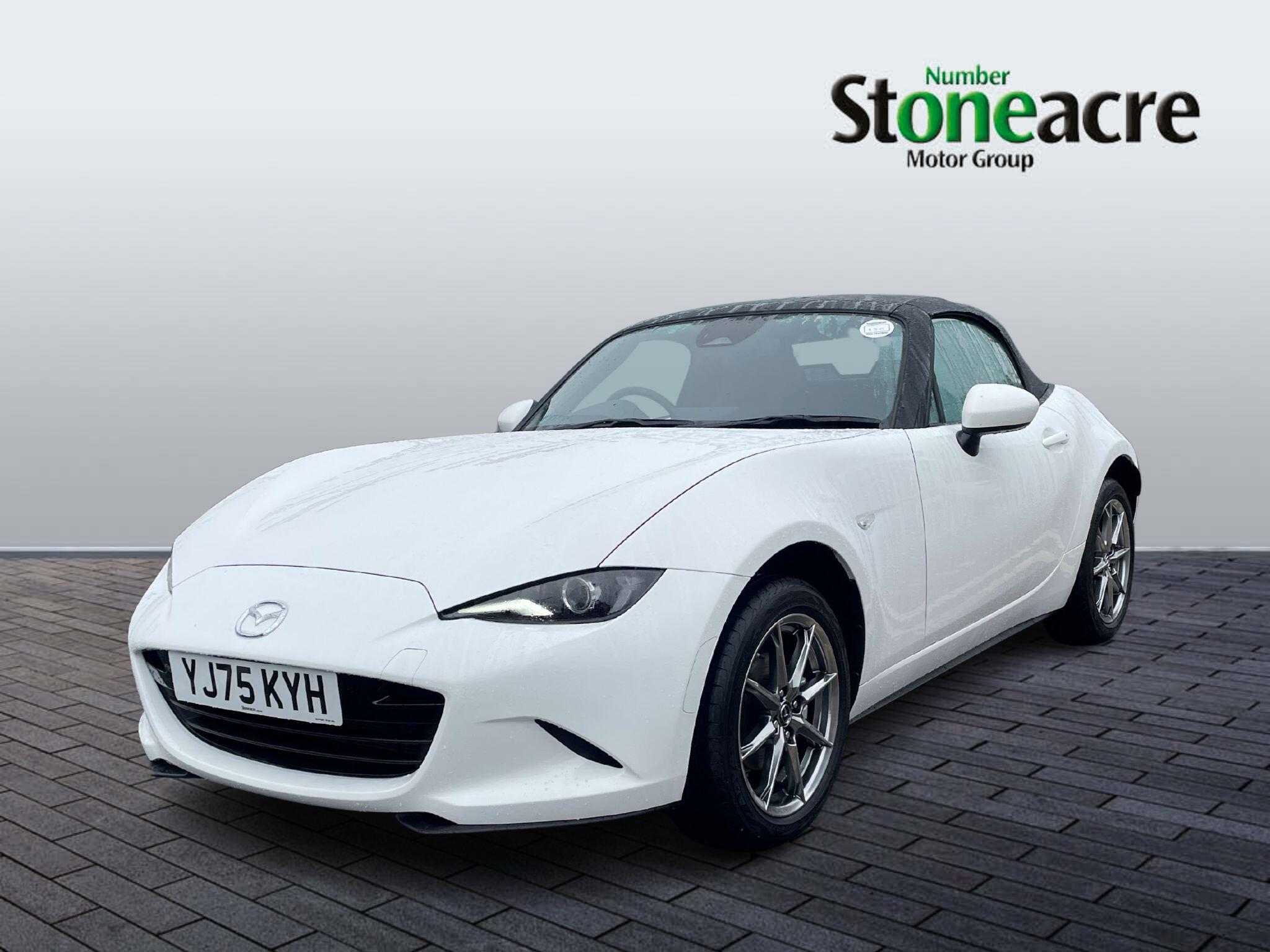 Mazda MX-5 1.5 SKYACTIV-G Exclusive-Line Roadster Euro 6 (s/s) 2dr YJ75KYH Image 3