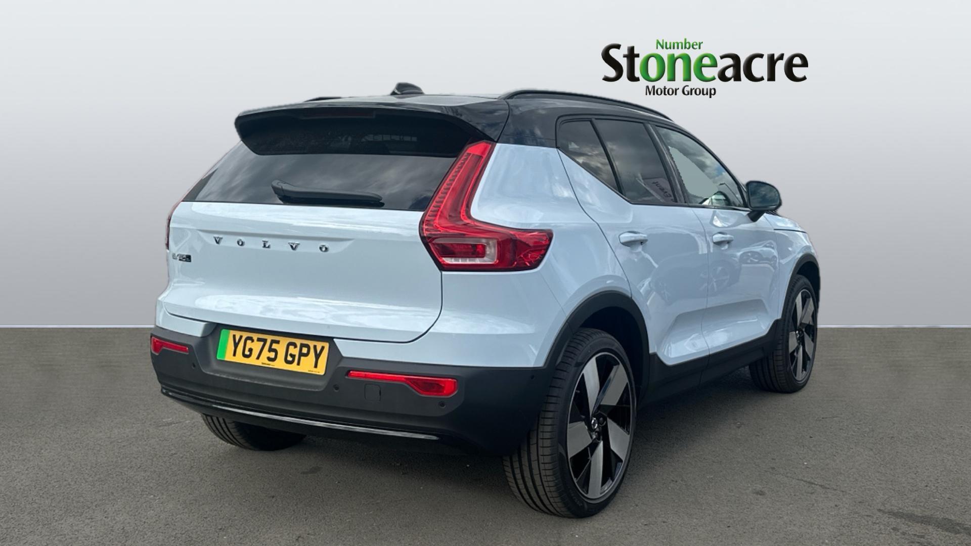Volvo EX40 Twin Motor 82kWh Ultra Auto AWD 5dr YG75GPY Image 2