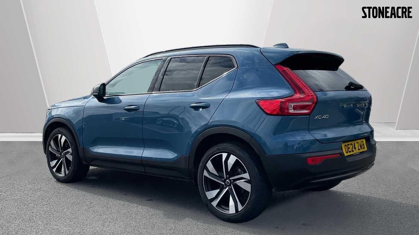 Volvo XC40 Image 2