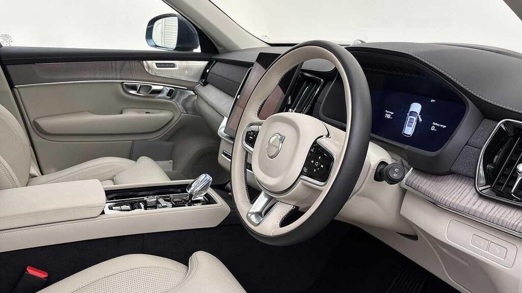 Volvo XC90 2.0 B5 MHEV Ultra Bright Auto 4WD Euro 6 (s/s) 5dr NL75RZH Image 2