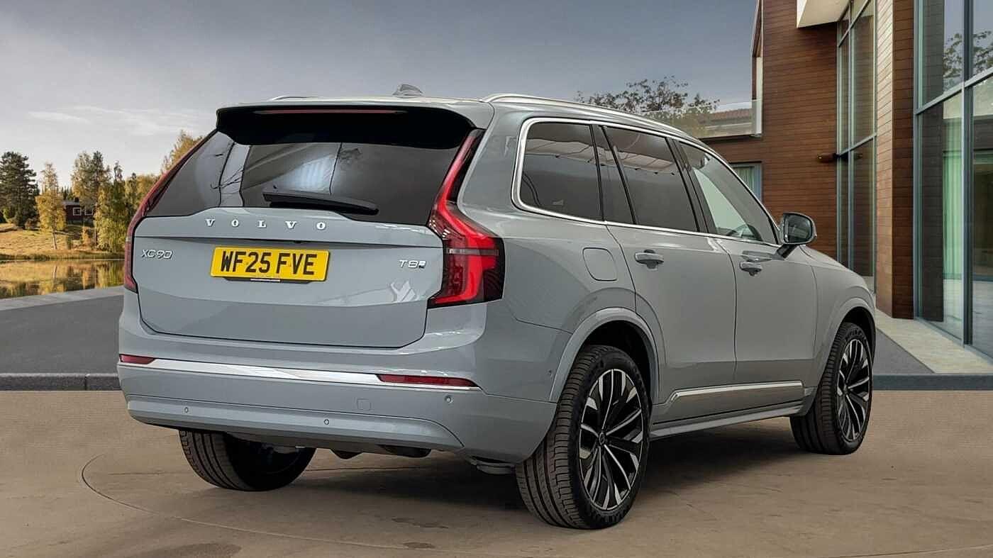 Volvo XC90 2.0 T8 18.8kWh Ultra Bright Auto 4WD Euro 6 (s/s) 5dr WF25FVE Image 3