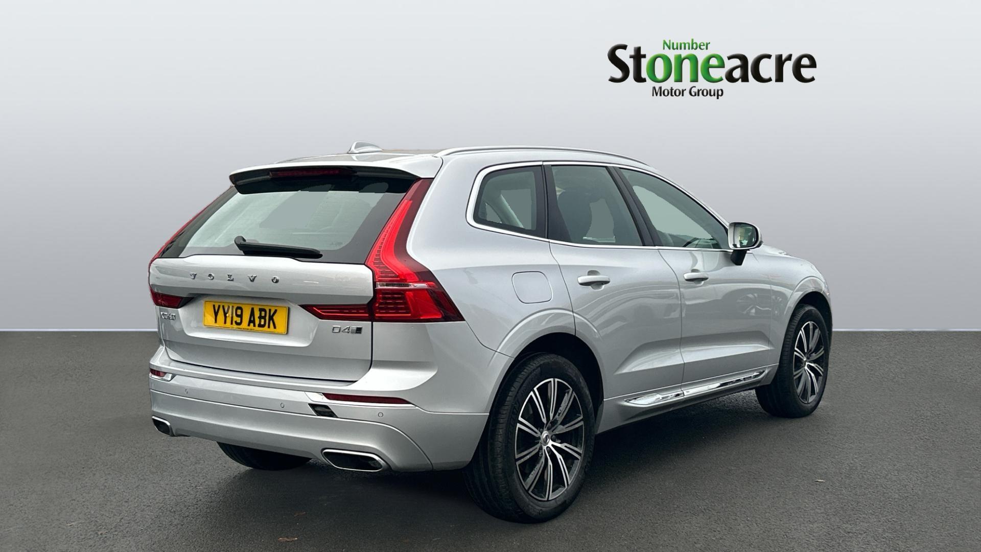 Volvo XC60 2.0 D4 Inscription Auto AWD Euro 6 (s/s) 5dr YY19ABK Image 2