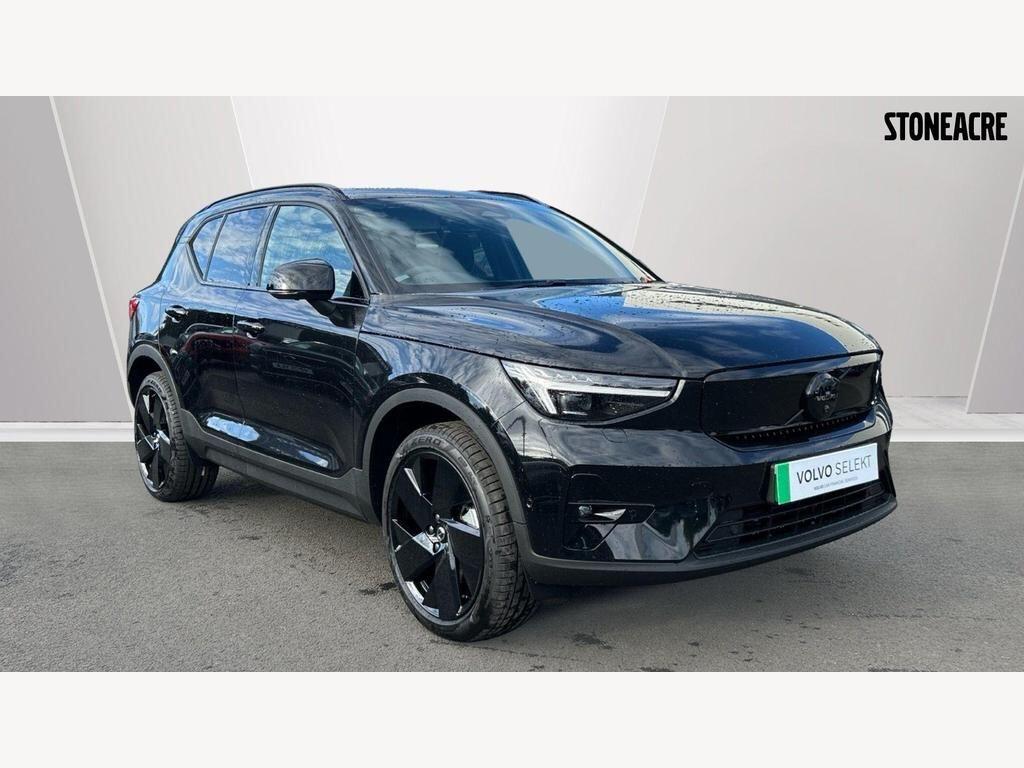 Volvo XC40 2.0 B4 MHEV Plus Black Edition DCT Auto Euro 6 (s/s) 5dr YC75OEU Image 1