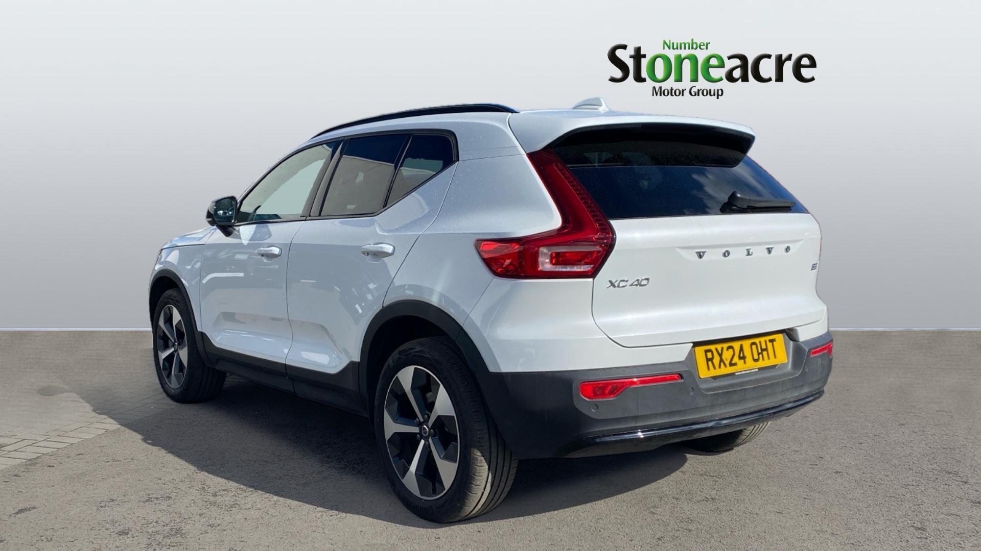 Volvo XC40 Image 2