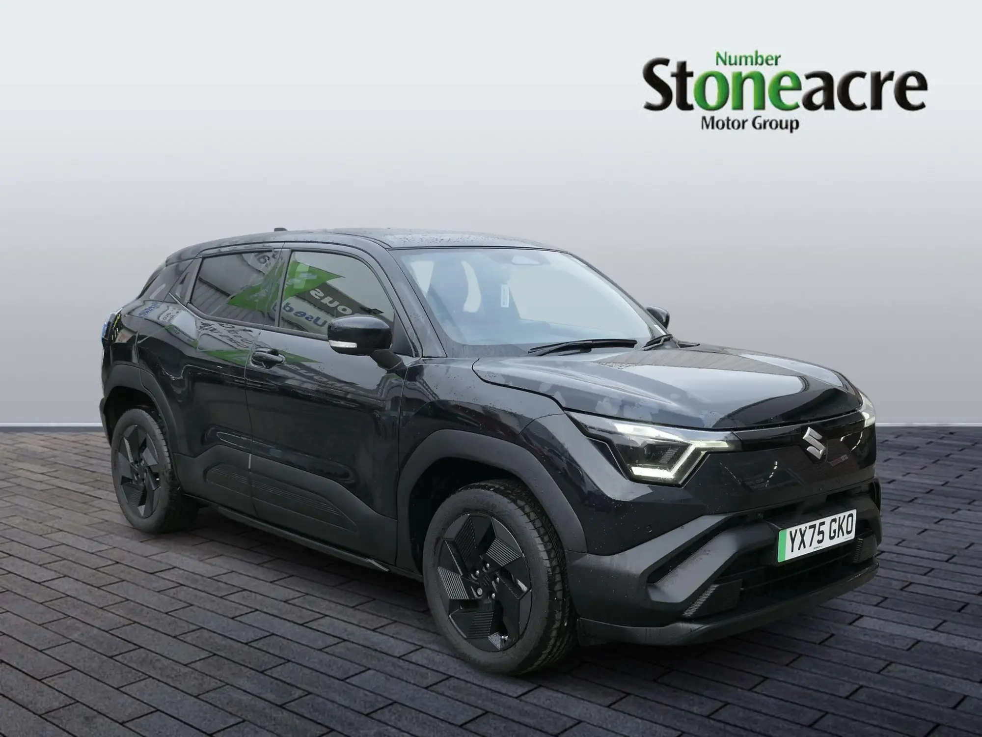 Suzuki e VITARA 61kWh Motion Auto 5dr YX75GKO Image 1