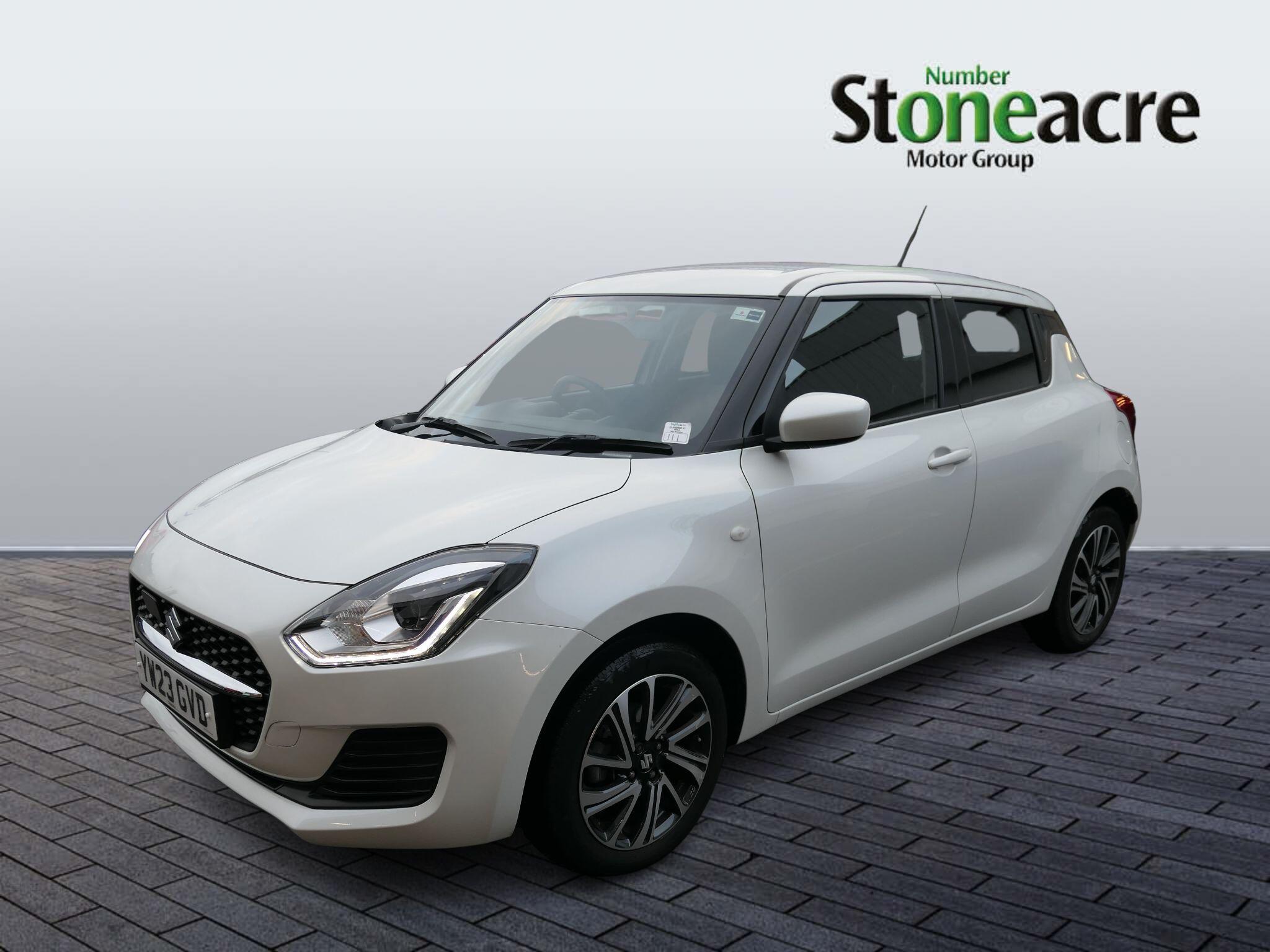 Suzuki Swift 1.2 Dualjet 83 12V Hybrid SZ-L 5dr YW23GVD Image 3