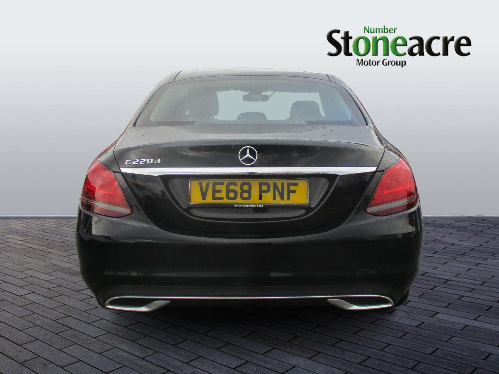 Mercedes-Benz C-Class 2.0 C220d Sport G-Tronic+ Euro 6 (s/s) 4dr VE68PNF Image 3