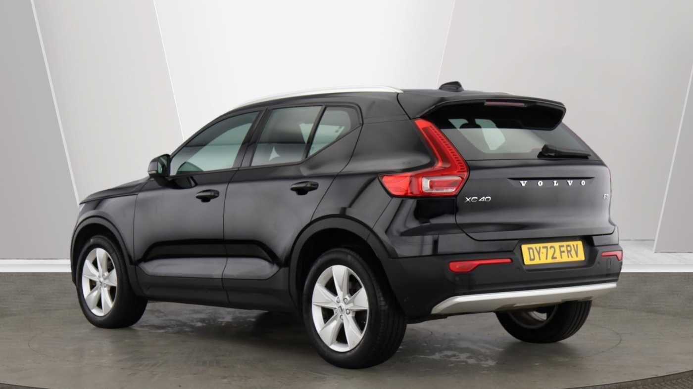 Volvo XC40 Core B3 (163 hp) Auto DY72FRV Image 3