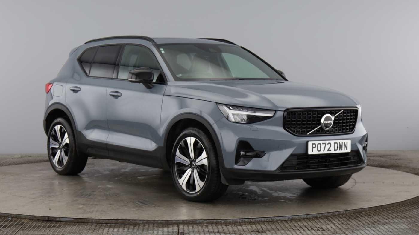 Volvo XC40 Recharge 1.5h T5 Recharge 10.7kWh Ultimate Dark SUV 5dr Petrol Plug-in Hybrid Auto Euro 6 (s/s) (262 ps) PO72DWN Image 1