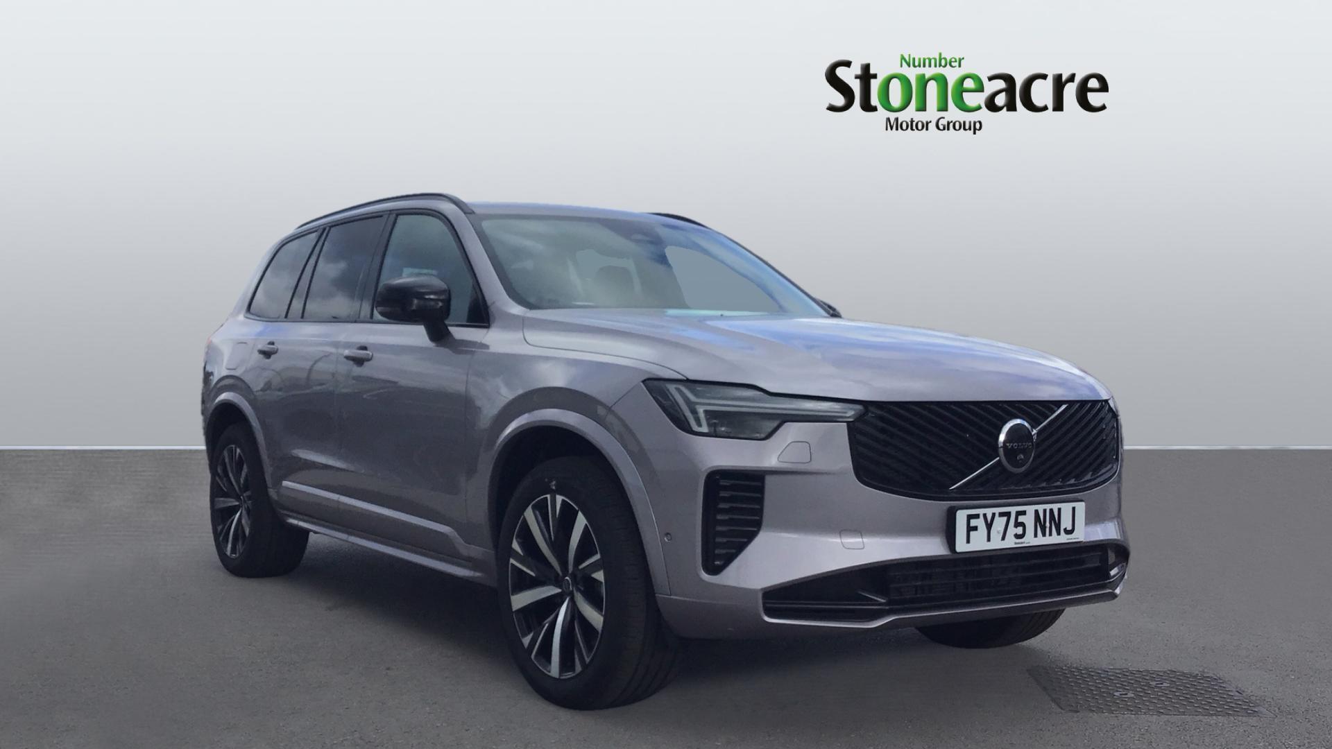 Volvo XC90 2.0 B5 MHEV Plus Auto 4WD Euro 6 (s/s) 5dr FY75NNJ Image 1