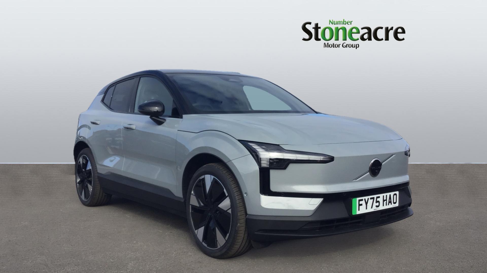 Volvo EX30 Single Motor Extended Range 69kWh Ultra Auto 5dr FY75HAO Image 1