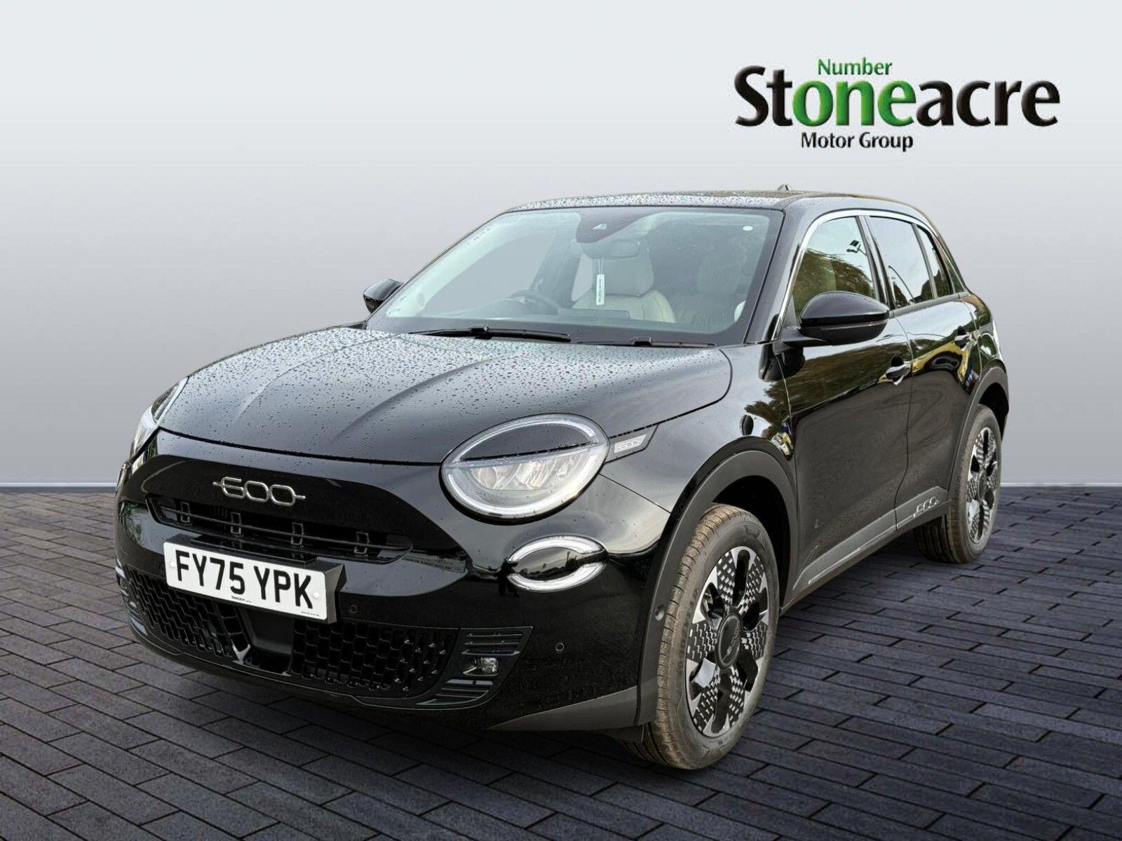 Fiat 600 1.2 MHEV La Prima e-DCT Euro 6 (s/s) 5dr FY75YPK Image 3