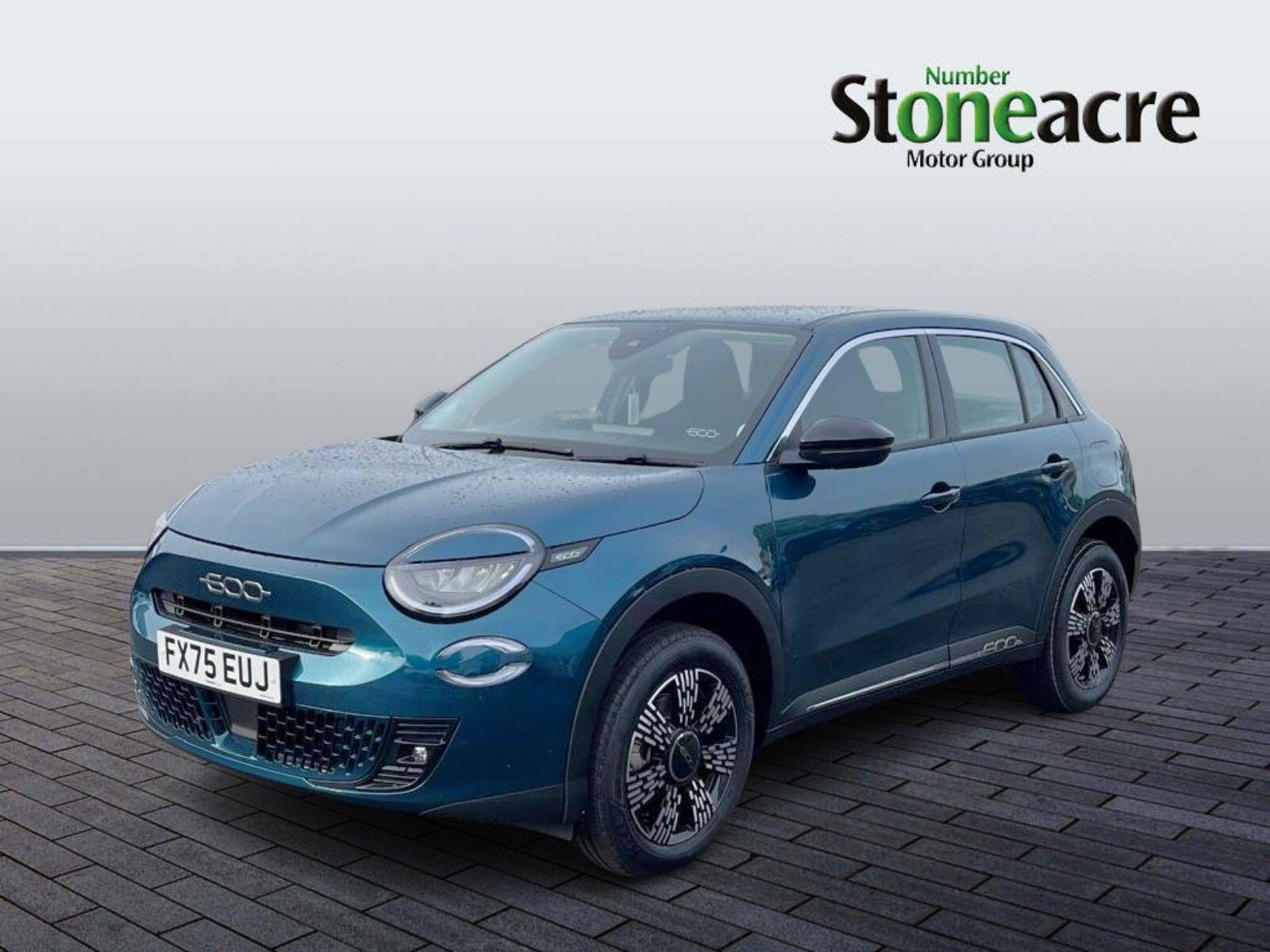 Fiat 600 1.2 MHEV e-DCT Euro 6 (s/s) 5dr FX75EUJ Image 3