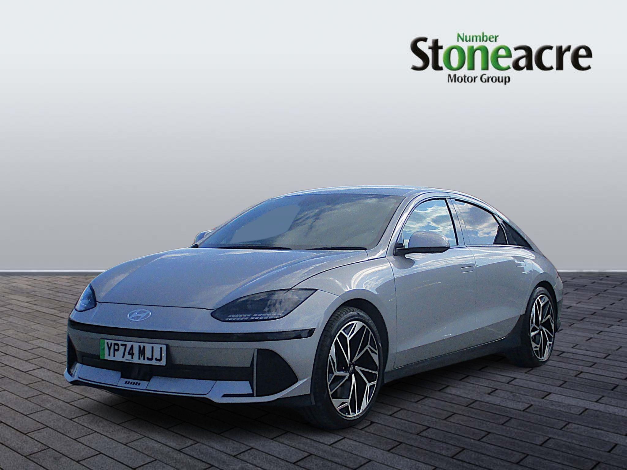 Hyundai IONIQ 6 77.4kWh Premium Auto AWD 4dr YP74MJJ Image 3