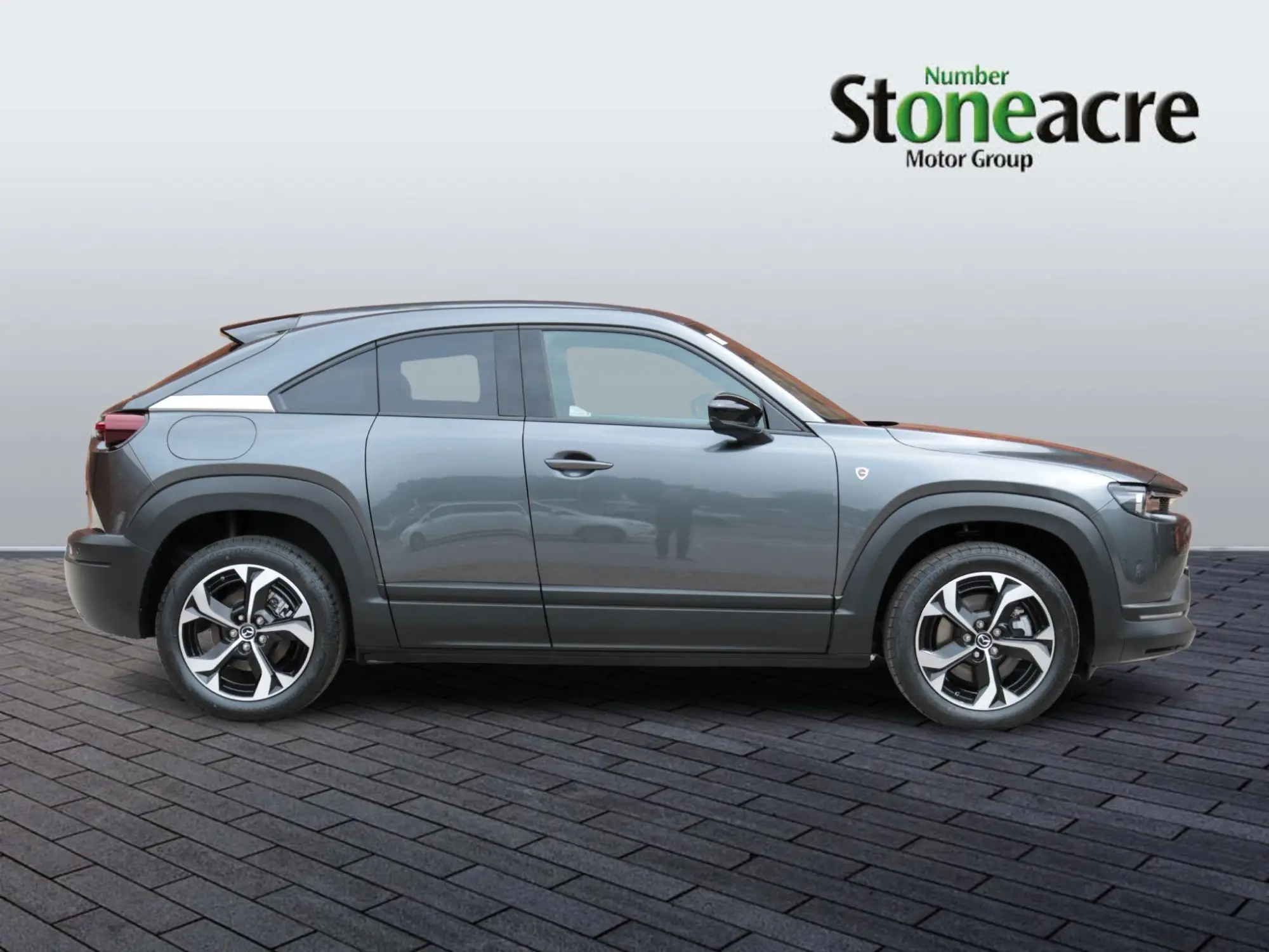 Mazda MX-30 R-EV 17.8kWh R-EV Exclusive-Line Auto (s/s) 5dr (Range Extender) MT25AEA Image 2