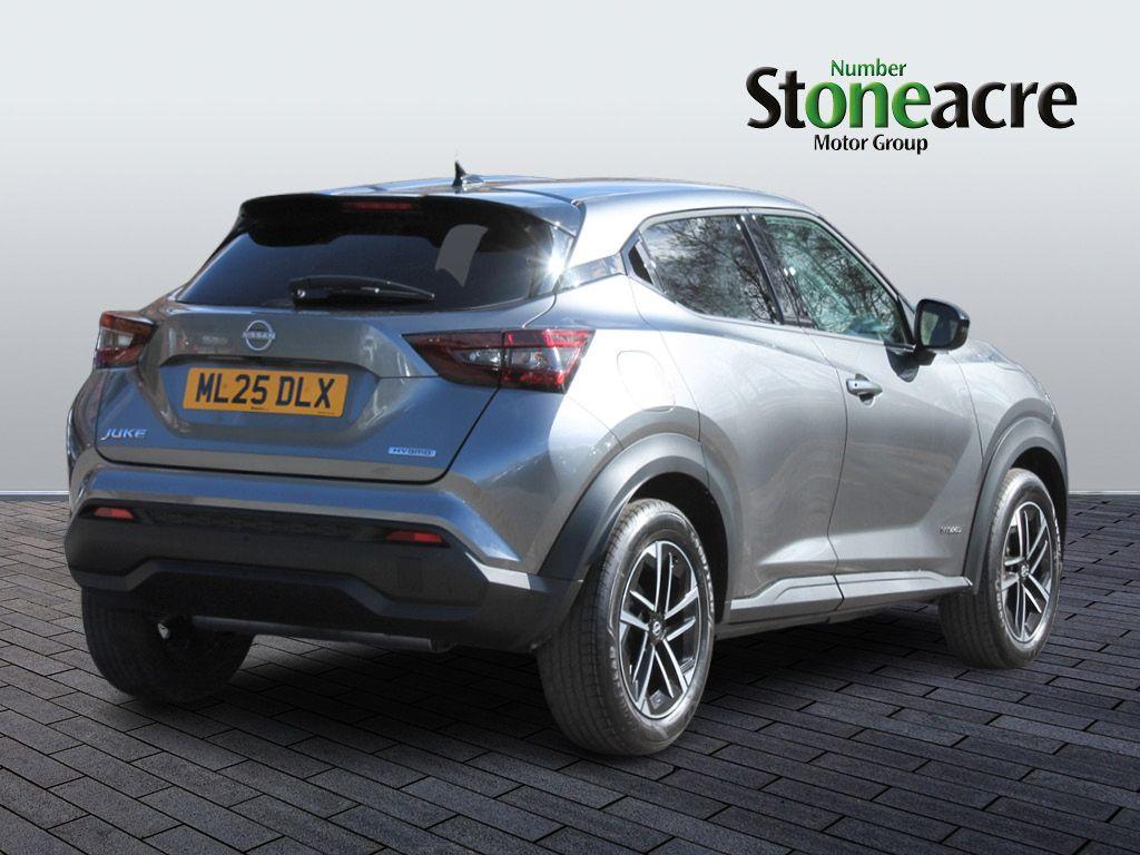 Nissan Juke Hybrid 1.6 N-Connecta Auto Euro 6 5dr ML25DLX Image 3