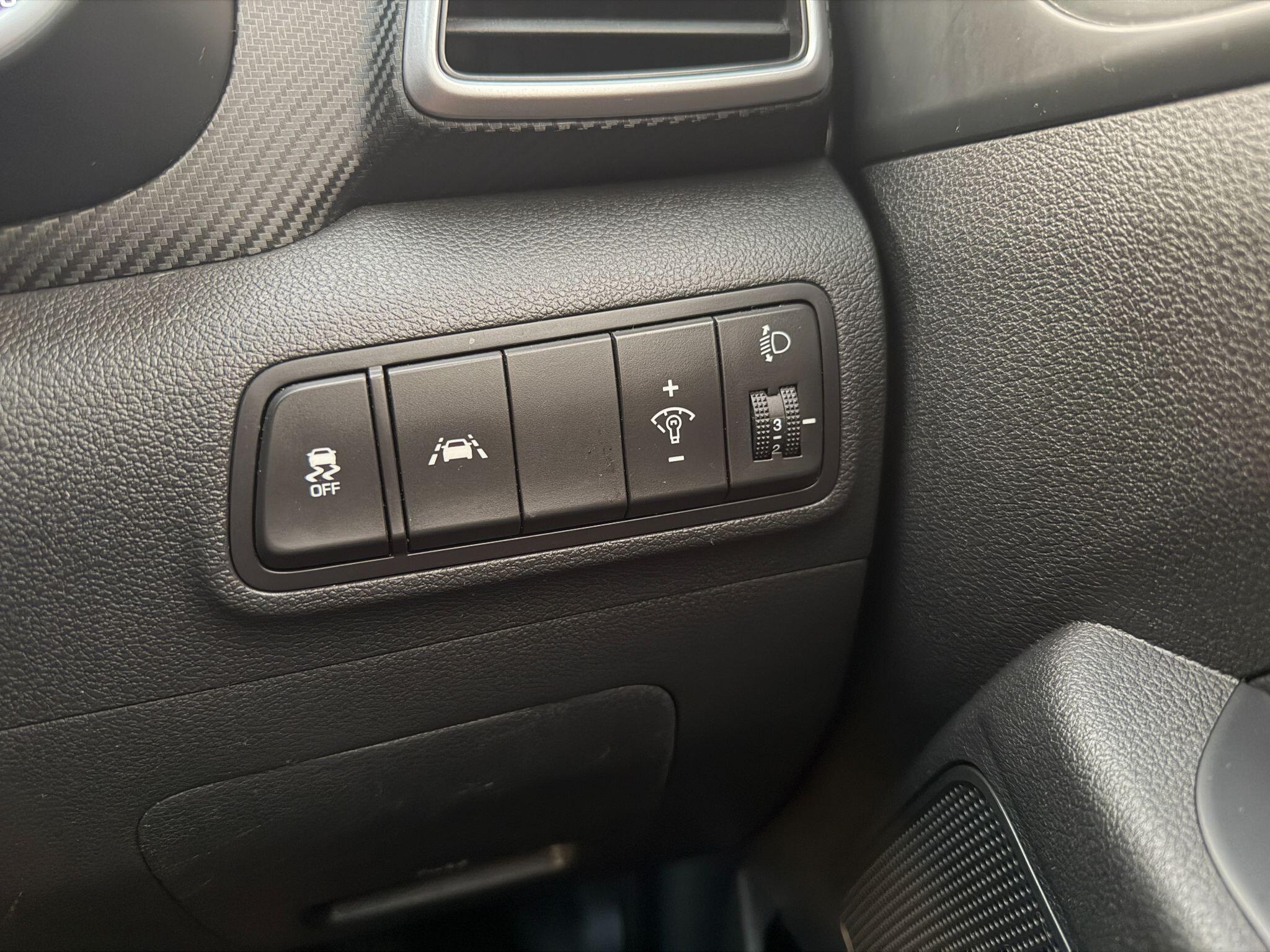 Hyundai TUCSON 1.6 GDi SE Nav 5dr 2WD YV19ZDM Image 3