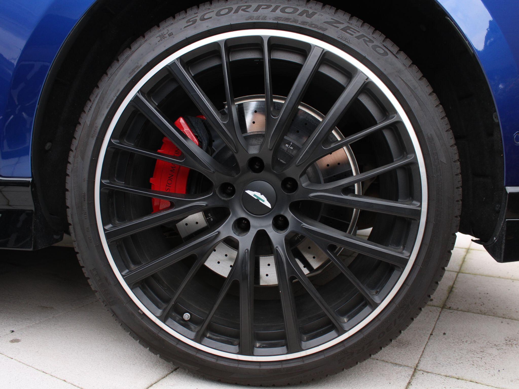 Aston Martin DBX 4.0 V8 707 SUV 5dr Petrol Auto 4WD Euro 6 (s/s) (707 ps) NJ72FSO Image 3