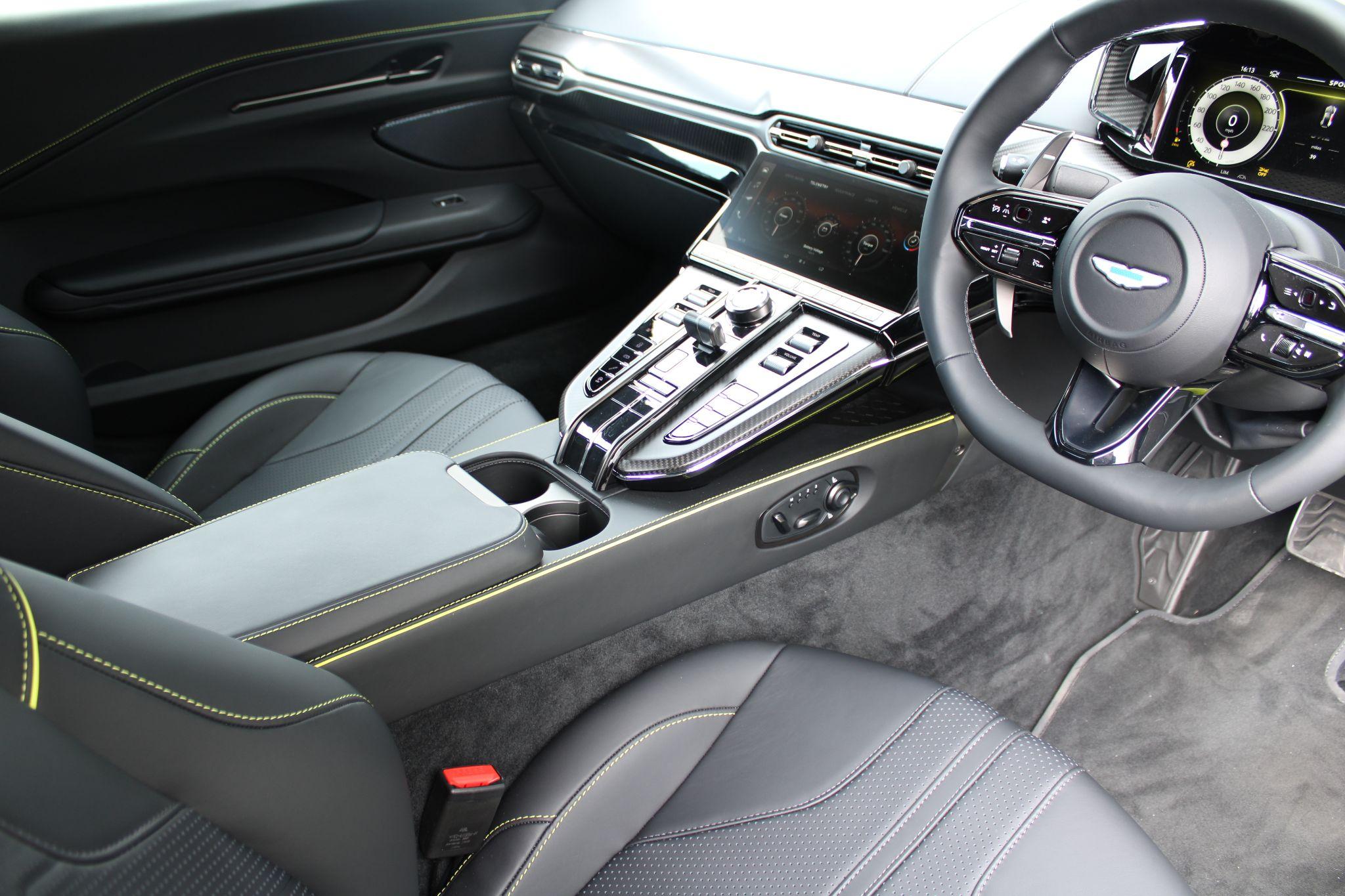 Aston Martin Vantage 4.0 V8 Auto Euro 6 2dr NK25ZGN Image 3