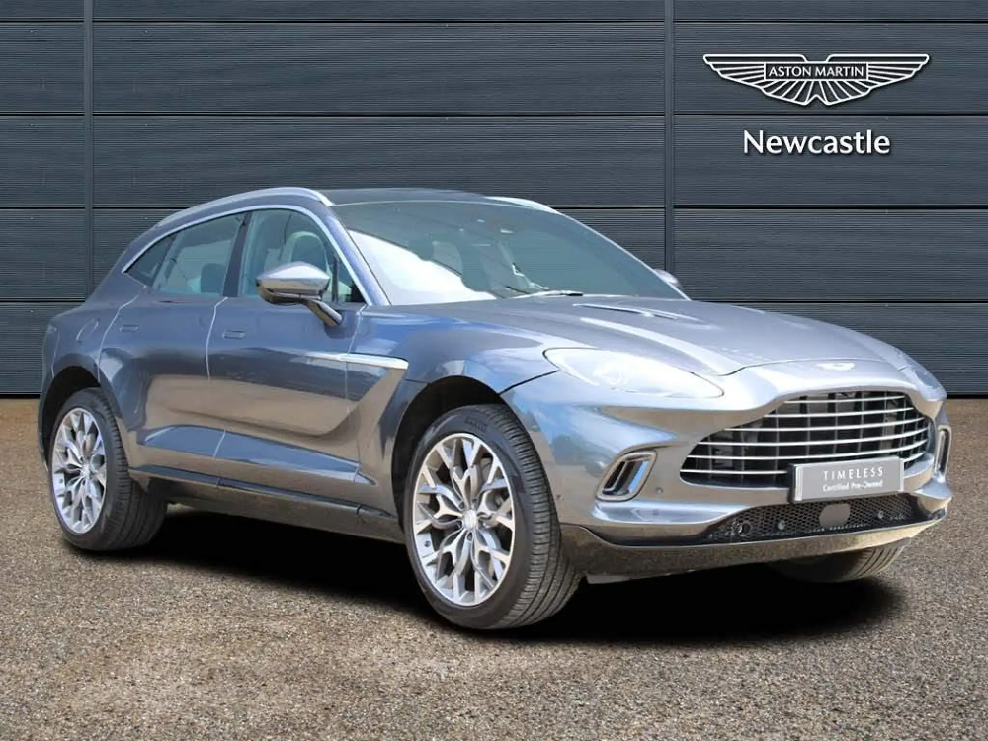 Aston Martin DBX V8 550 5dr Touchtronic NJ24EOZ Image 1