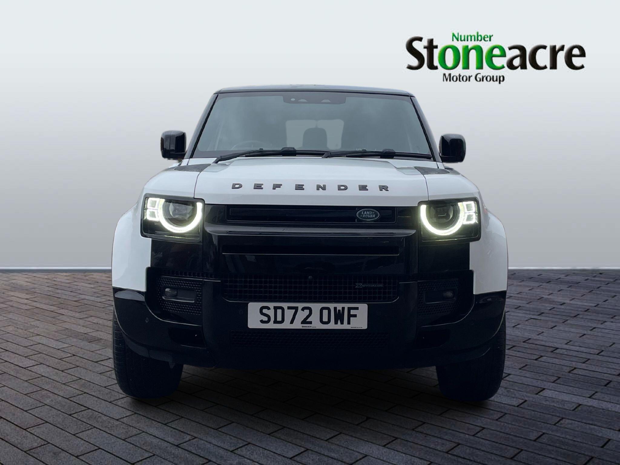 Land Rover Defender 90 3.0 D250 MHEV X-Dynamic SE Auto 4WD Euro 6 (s/s) 3dr SD72OWF Image 2