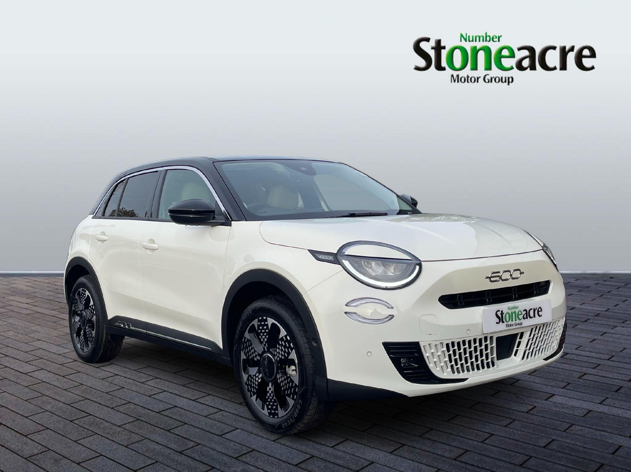 Fiat 600 1.2 MHEV La Prima e-DCT Euro 6 (s/s) 5dr FG75JKK Image 1