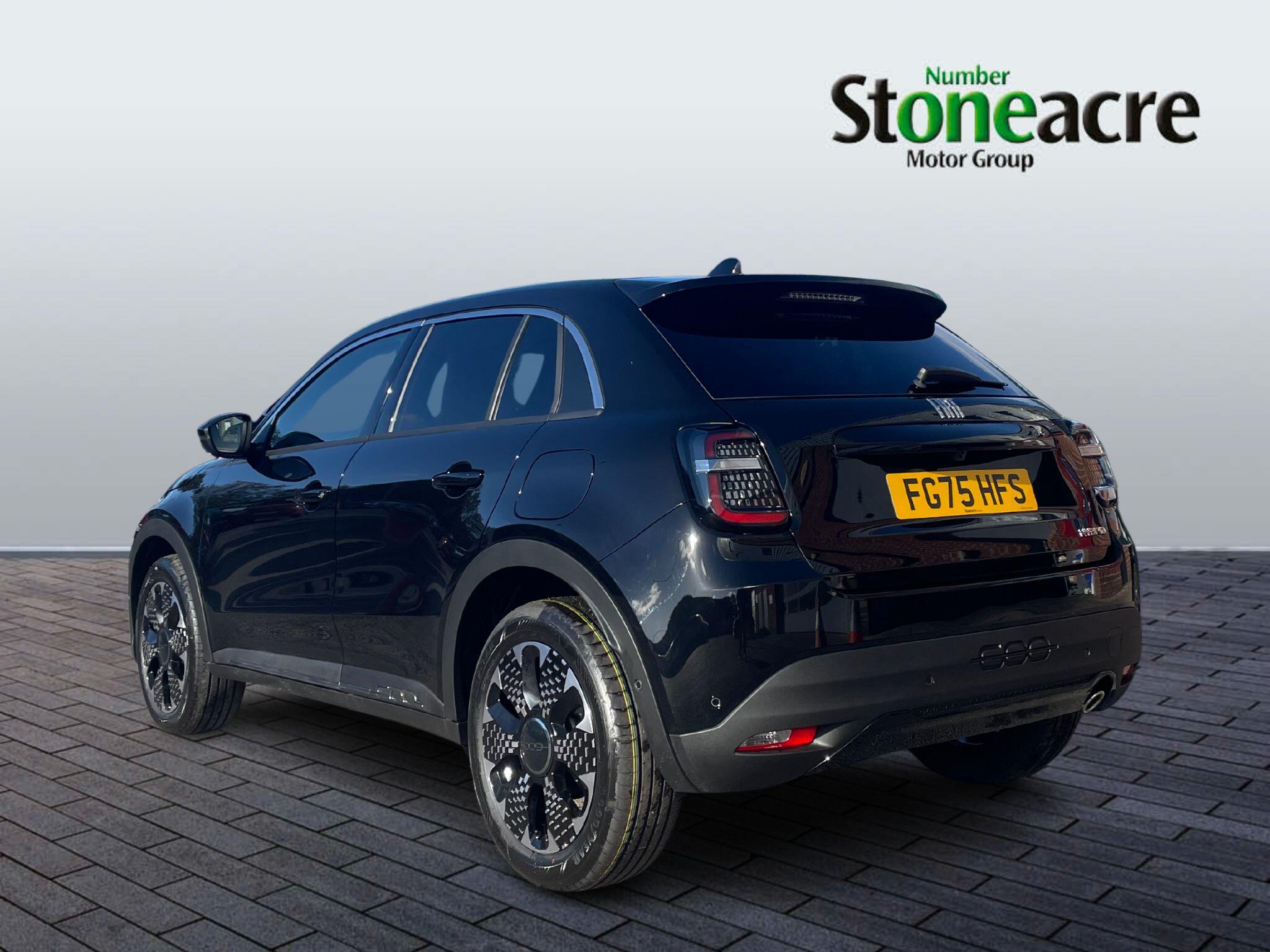 Fiat 600 1.2 MHEV La Prima e-DCT Euro 6 (s/s) 5dr FG75HFS Image 3