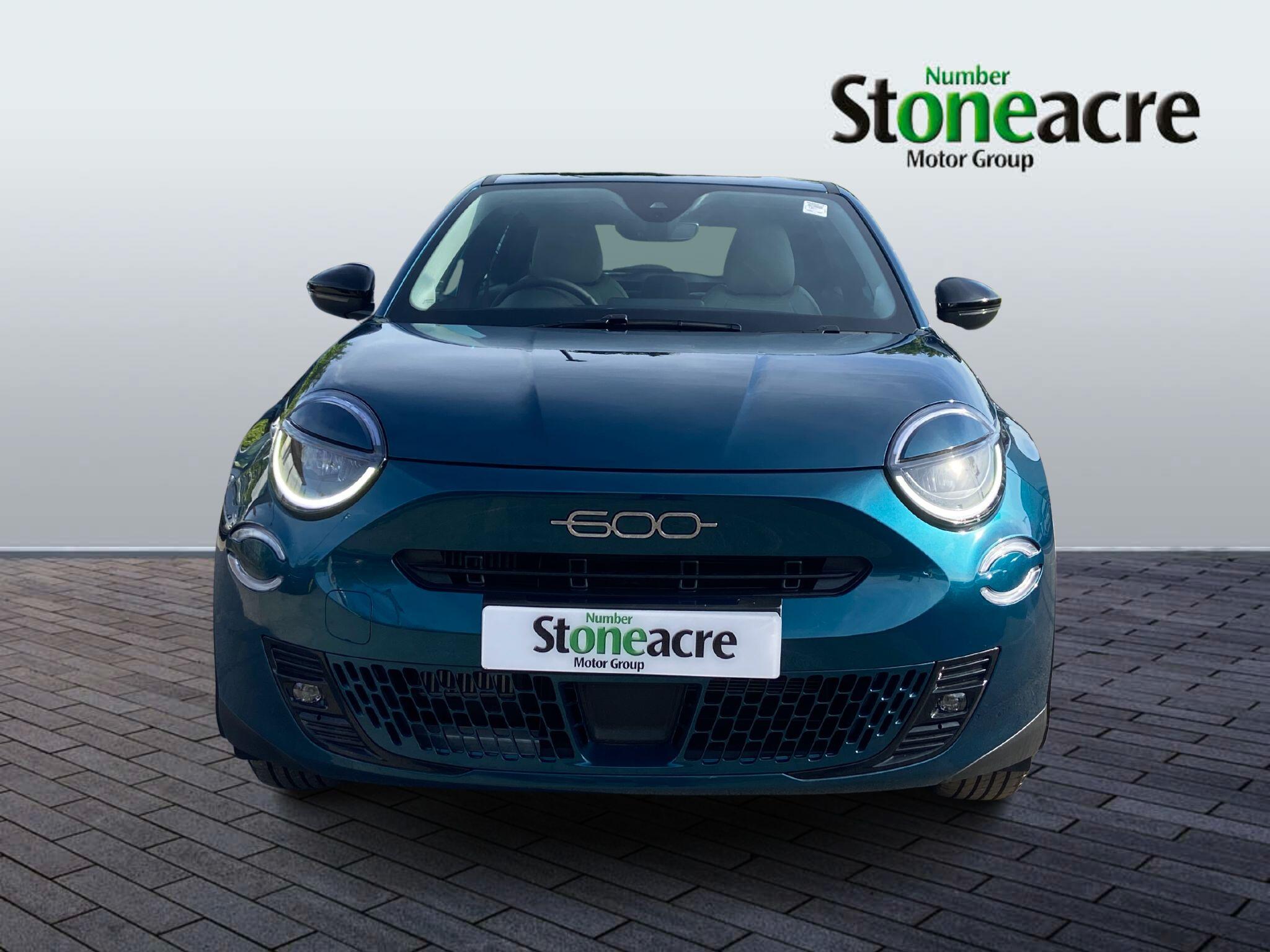 Fiat 600 1.2 MHEV e-DCT Euro 6 (s/s) 5dr FE75ACF Image 2