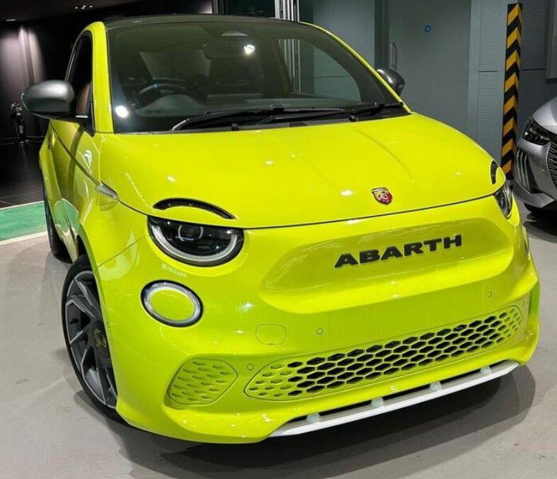 Abarth 500e 114kW Turismo 42.2kWh 3dr Auto null Image 1