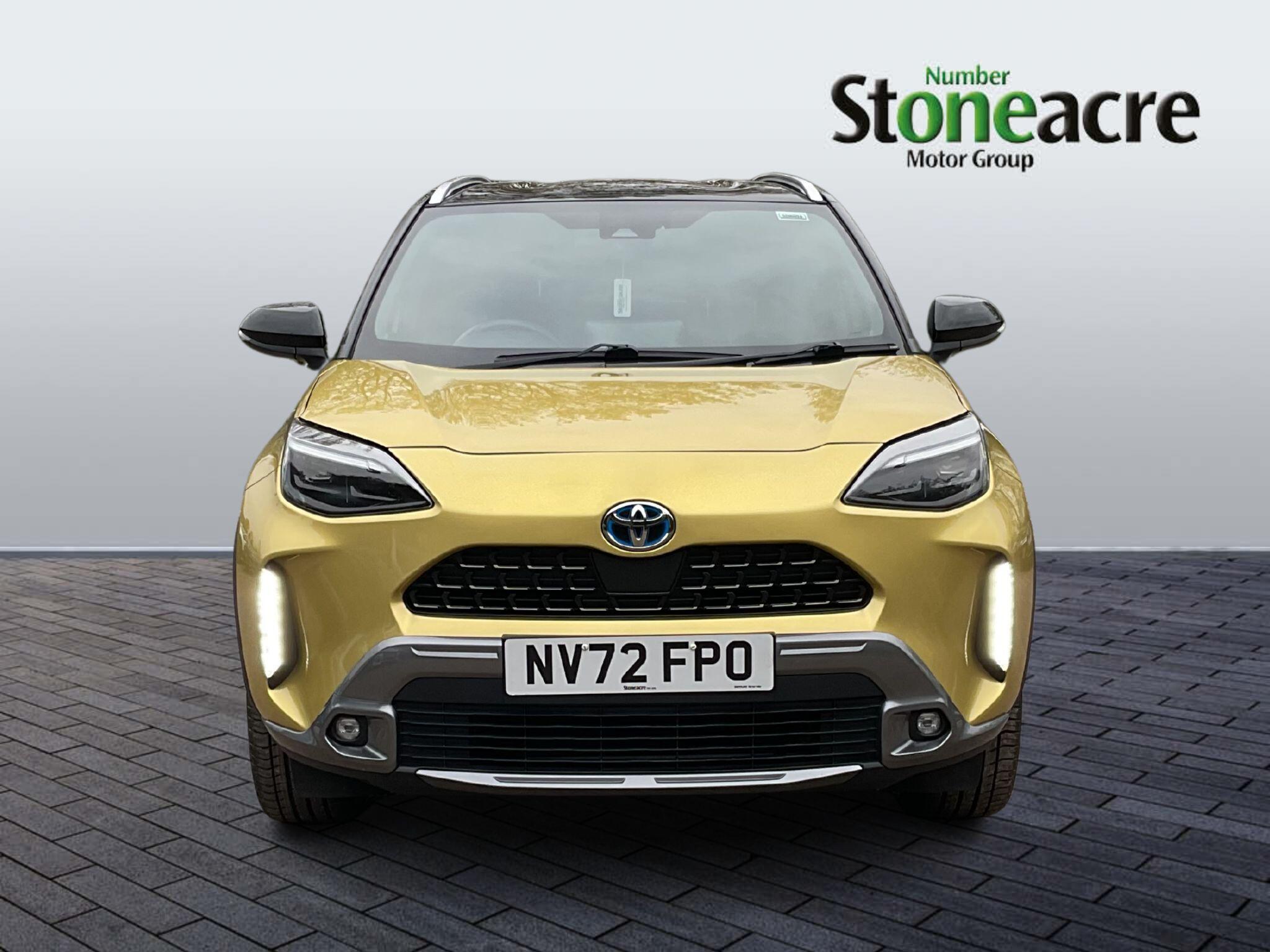 Toyota Yaris Cross 1.5 VVT-h Dynamic SUV 5dr Petrol Hybrid E-CVT Euro 6 (s/s) (116 ps) NV72FPO Image 2