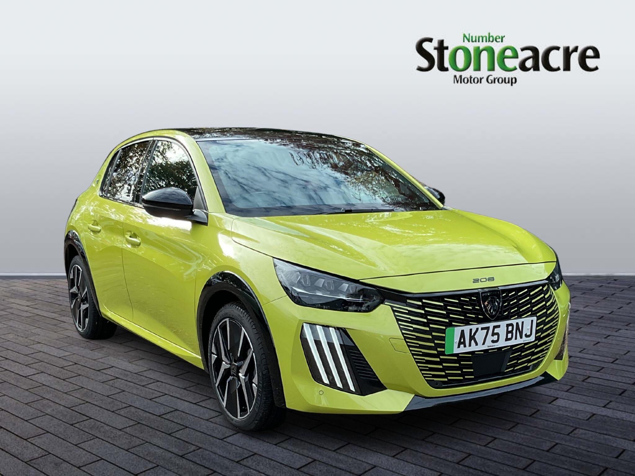 Peugeot E-208