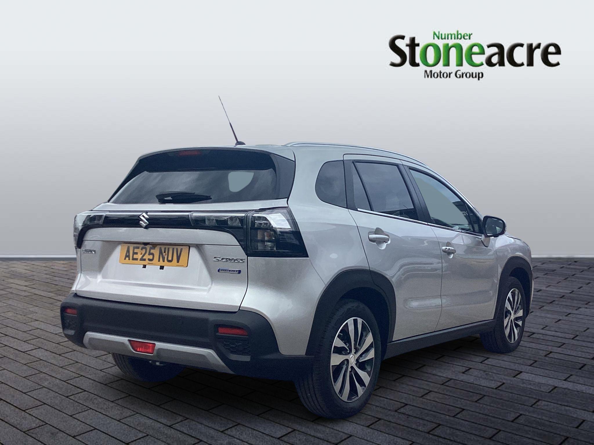 Suzuki S-Cross Image 3