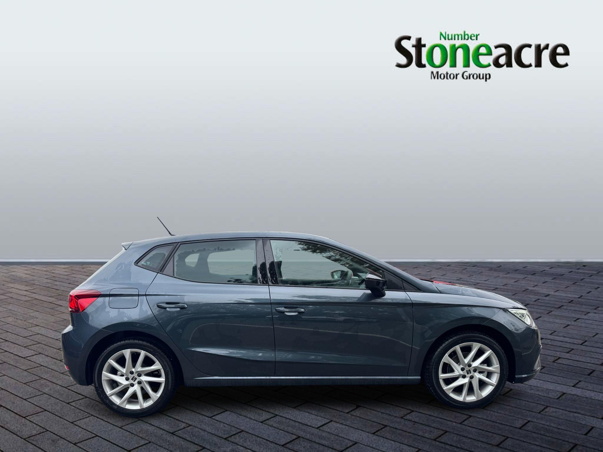 SEAT Ibiza 1.0 TSI FR Euro 6 (s/s) 5dr AK75BGU Image 2