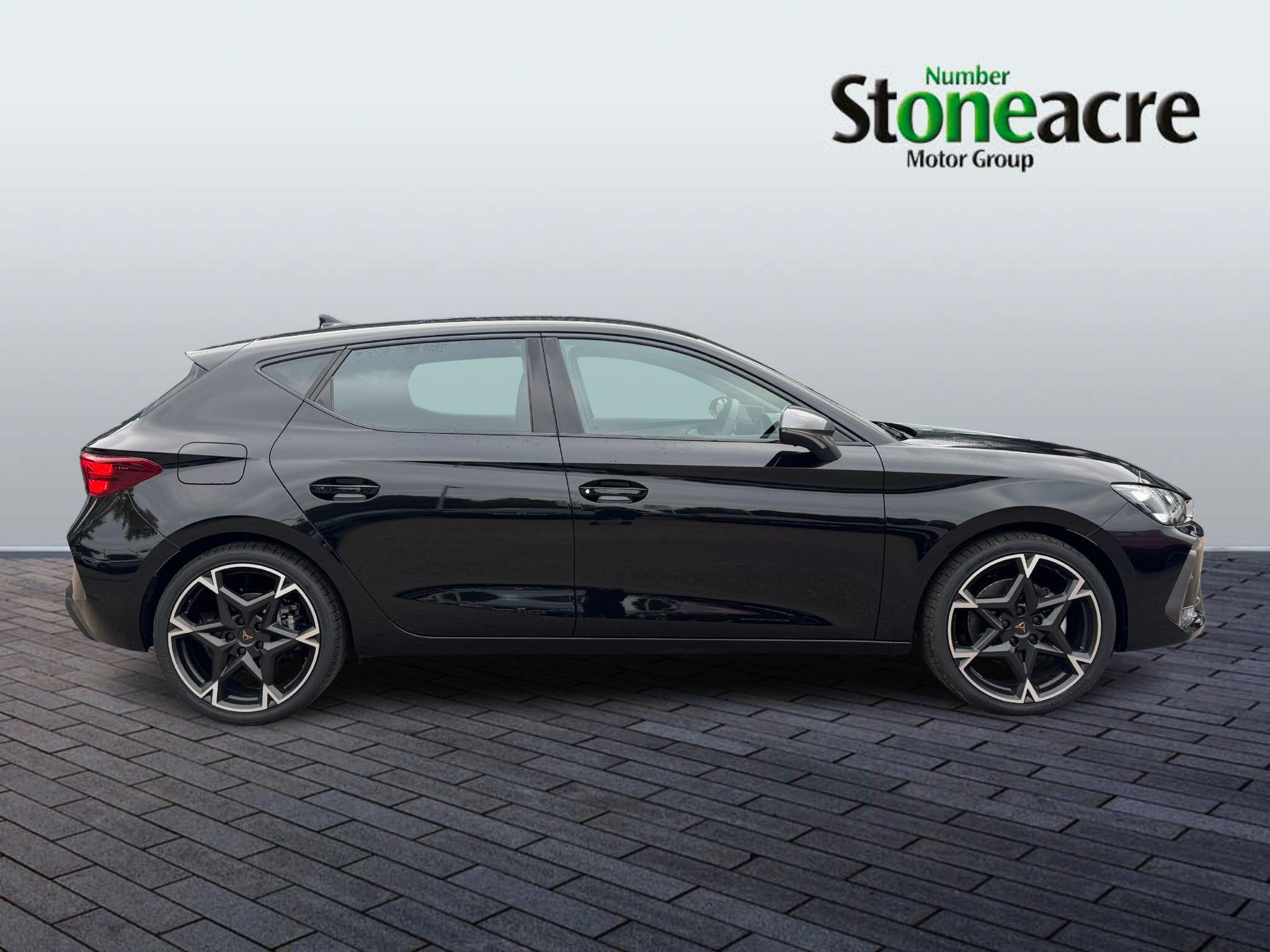 CUPRA Leon 1.5 eTSI EVO V2 DSG Euro 6 (s/s) 5dr AK75BFM Image 2