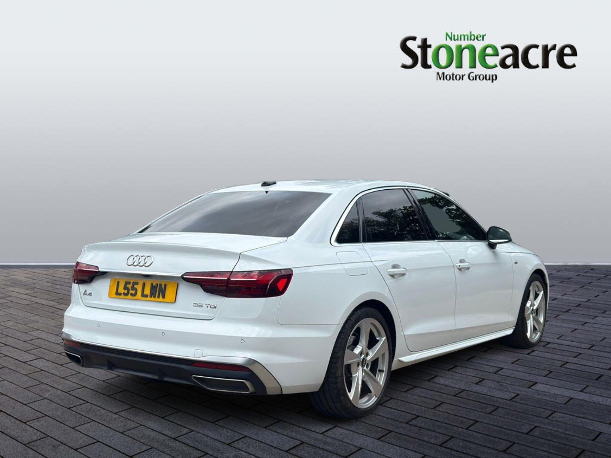 Audi A4 Saloon 2.0 TDI 35 S line S Tronic Euro 6 (s/s) 4dr L55LWN Image 3