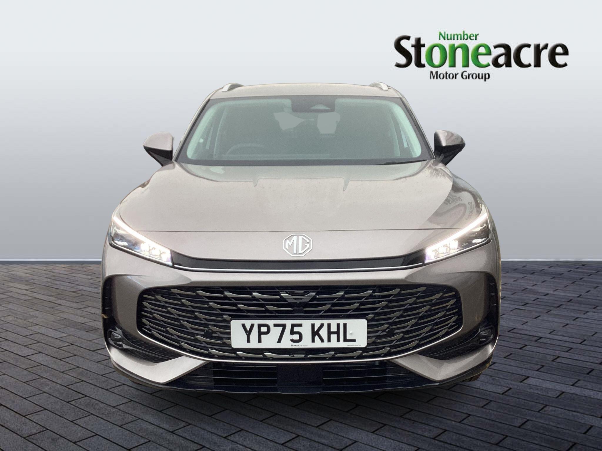 MG HS Hybrid+ 1.5 Hybrid+ SE Auto Euro 6 (s/s) 5dr YP75KHL Image 2
