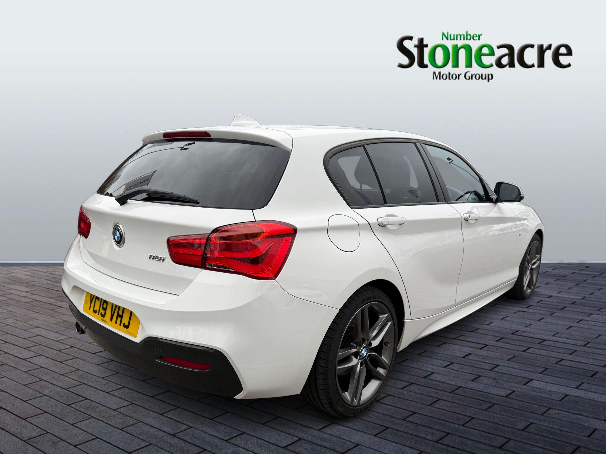 BMW 1 Series 1.5 118i GPF M Sport Euro 6 (s/s) 5dr YC19VHJ Image 3