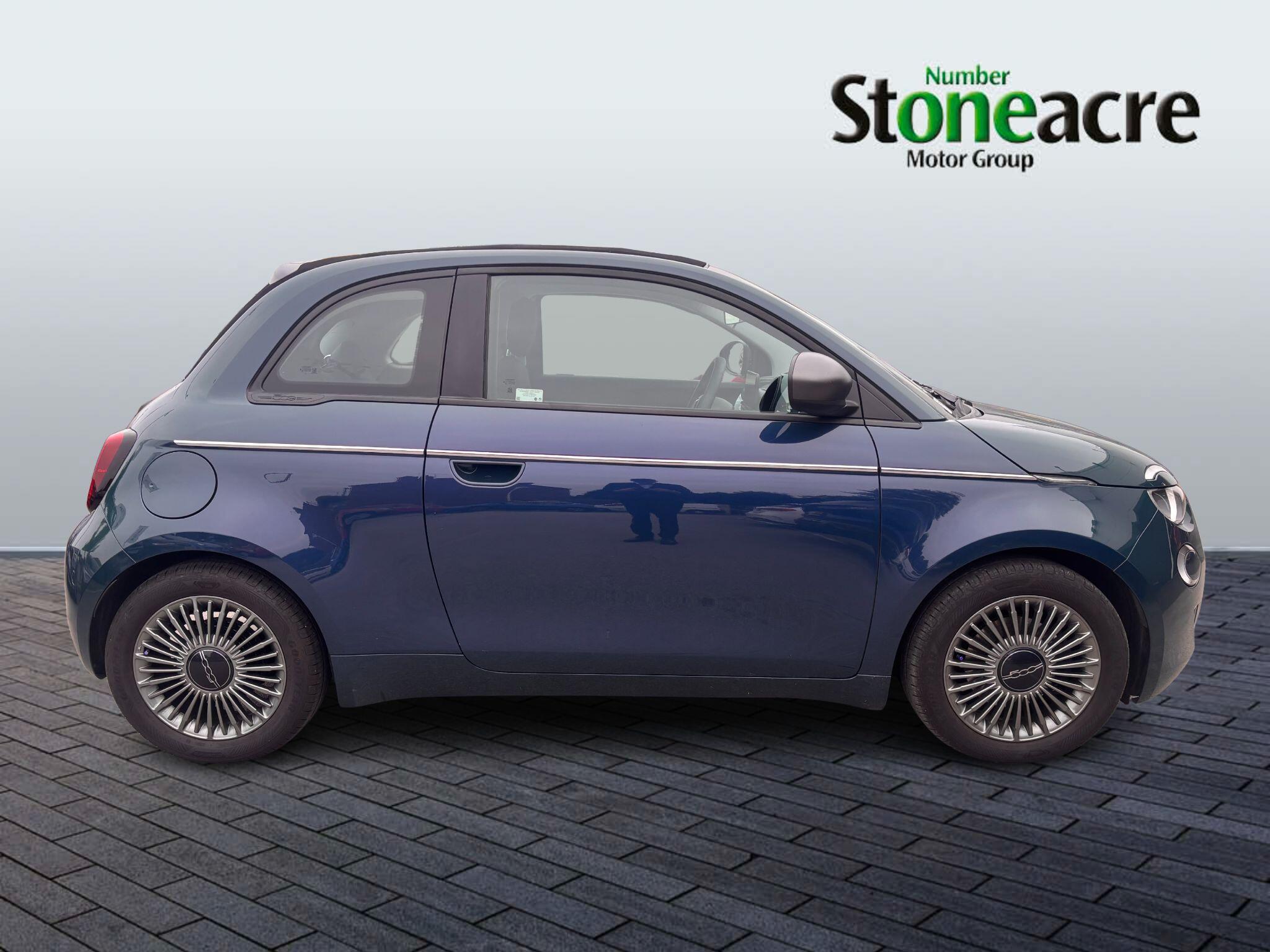 Fiat 500e C Image 2