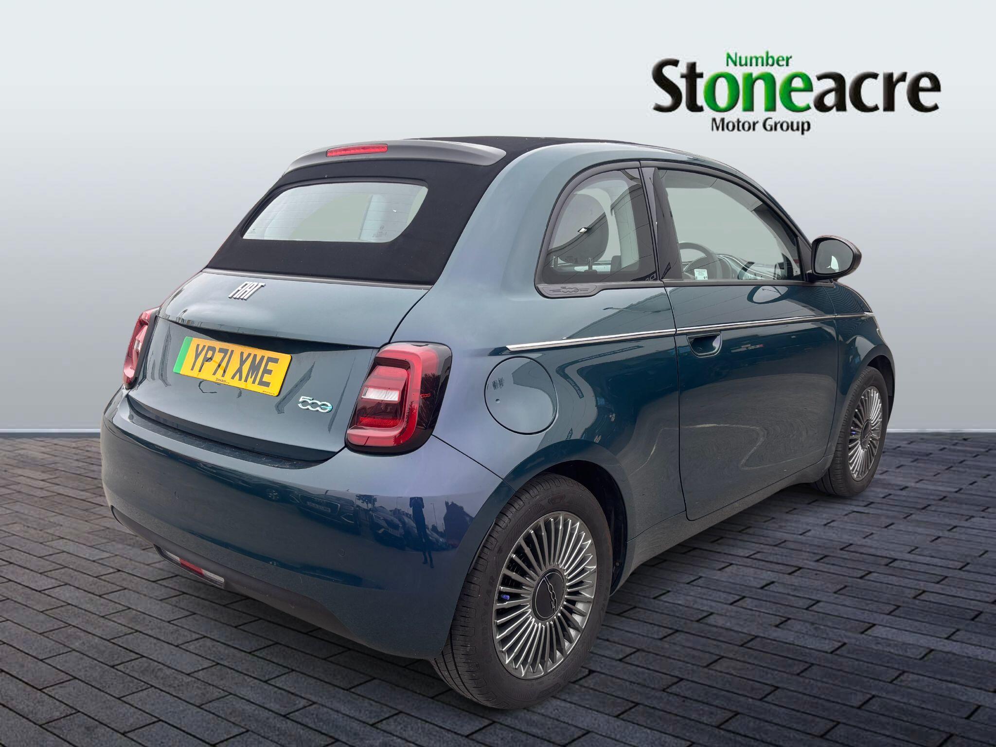 Fiat 500e C Image 3